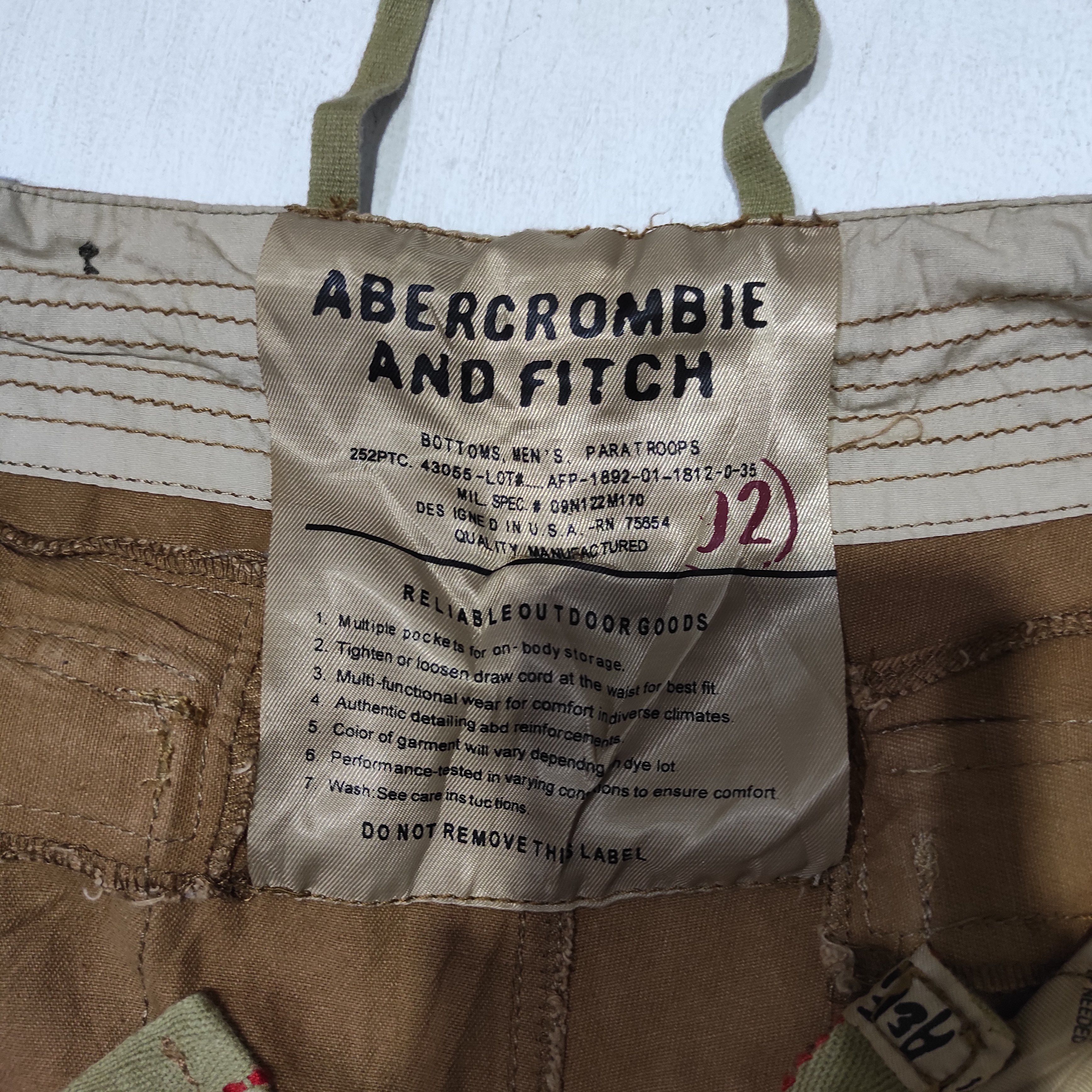 Abercrombie & Fitch Abercrombie & Fitch Cargo multipocket pants Size US 34 / EU 50 - 9 Thumbnail