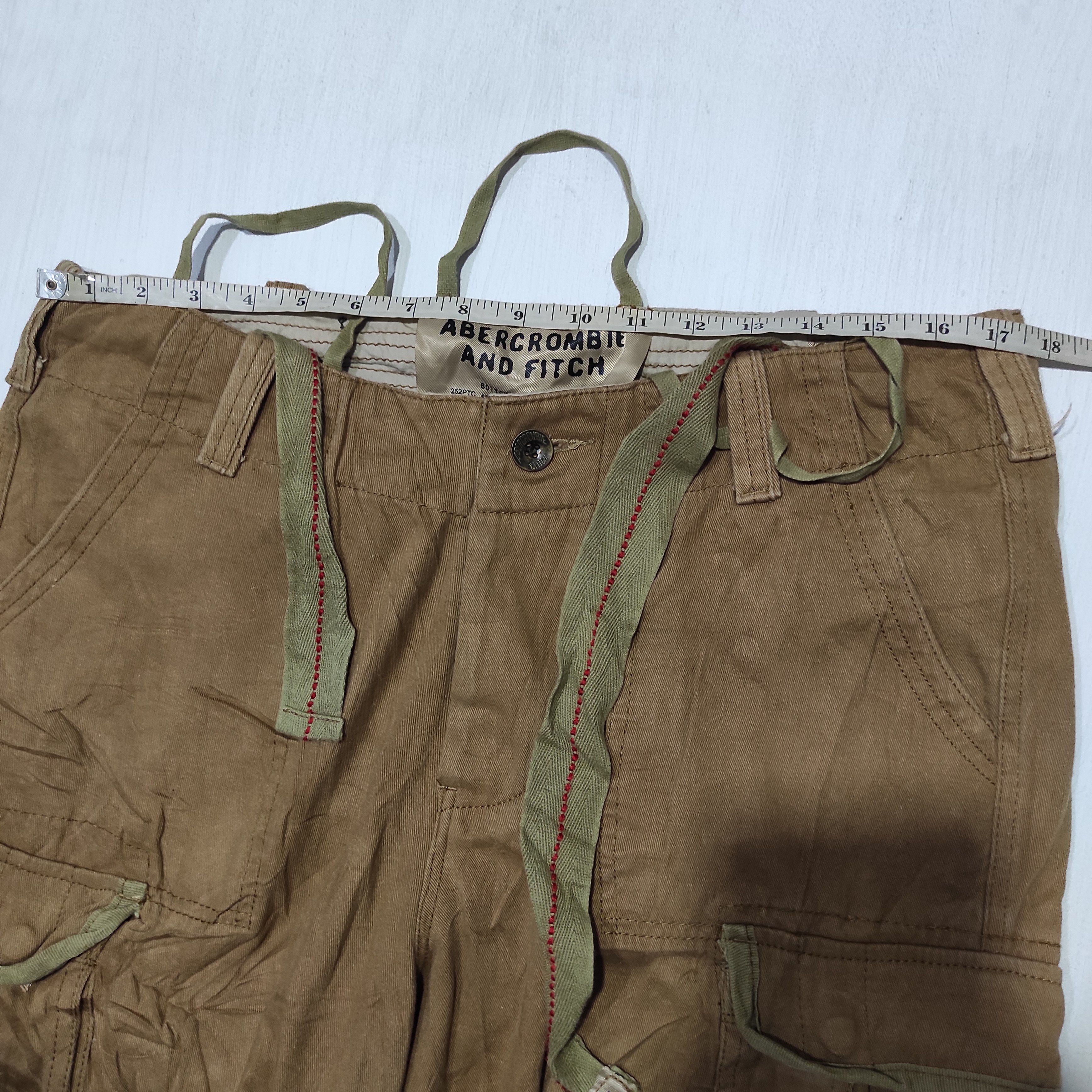 Abercrombie & Fitch Abercrombie & Fitch Cargo multipocket pants Size US 34 / EU 50 - 16 Thumbnail