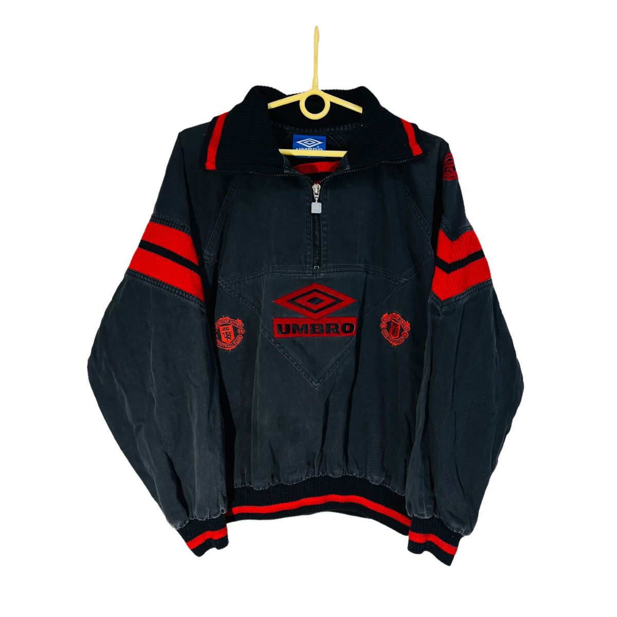 Umbro Manchester United umbro sweatshirt drill top vintage 90s Size US S / EU 44-46 / 1 - 8 Thumbnail