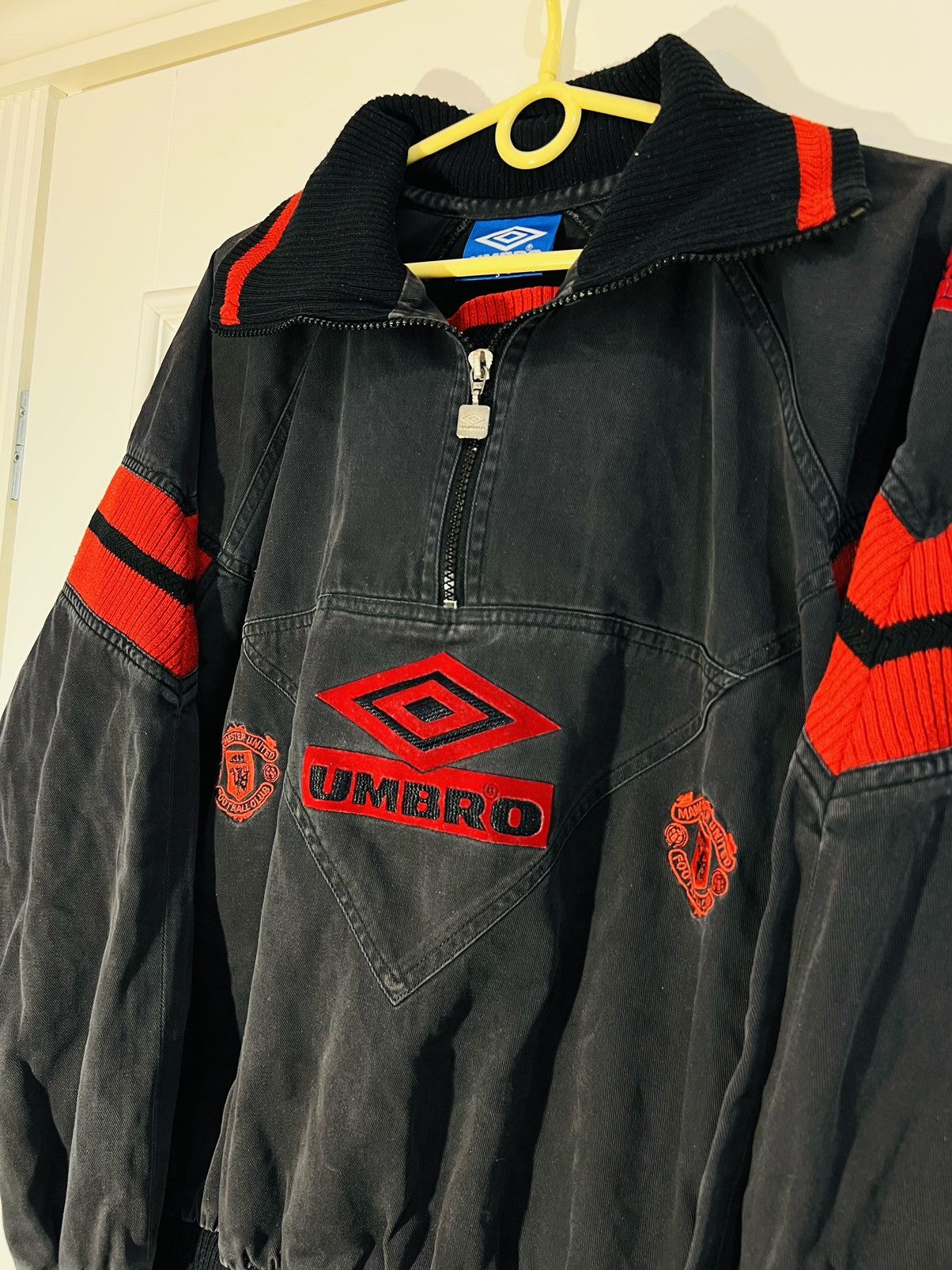 Umbro Manchester United umbro sweatshirt drill top vintage 90s Size US S / EU 44-46 / 1 - 11 Thumbnail