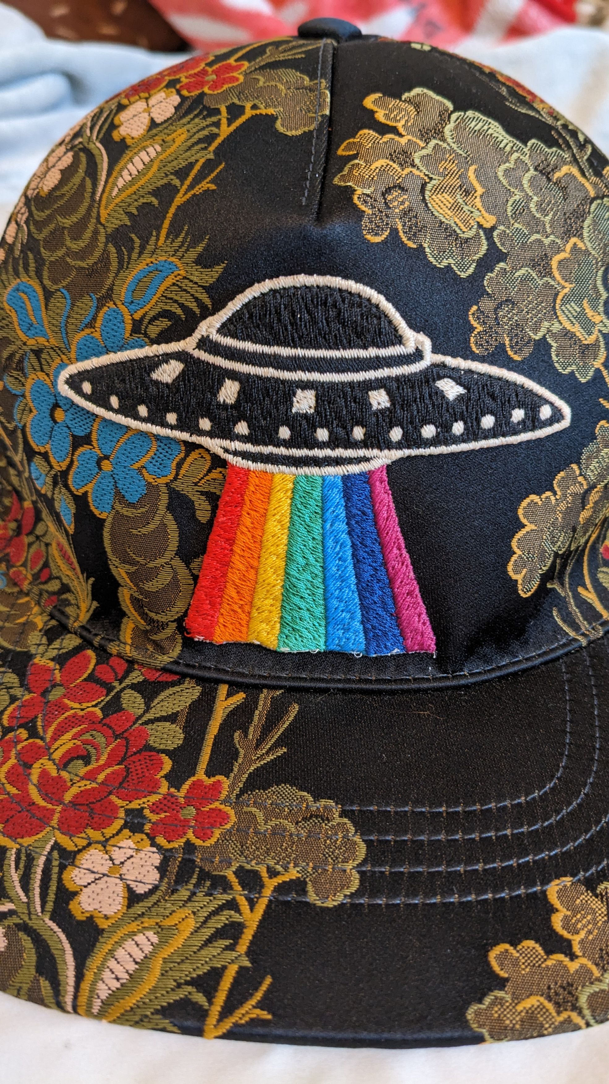 Gucci ufo cap online