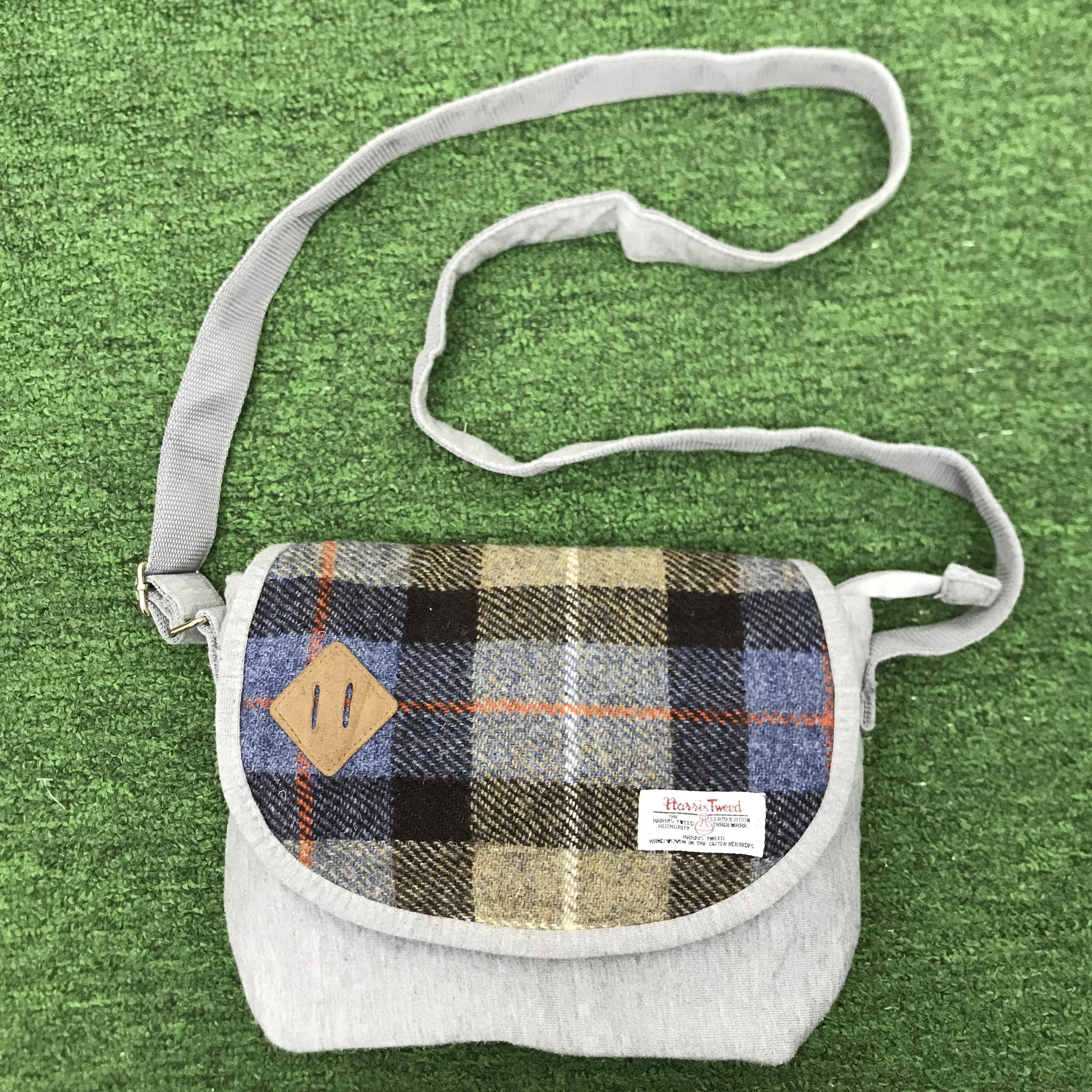 Harris Tweed × Vintage V11 HARRIS TWEED SLINGBAG PLAID TARTAN PUNK STYLE Size ONE SIZE - 1 Thumbnail