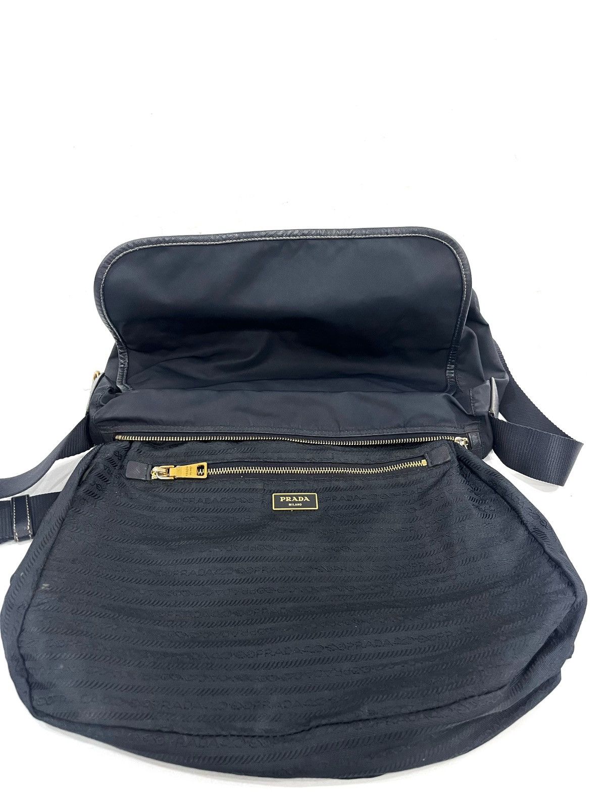 Prada Authentic PRADA Nylon Massenger Bag Size ONE SIZE - 10 Thumbnail