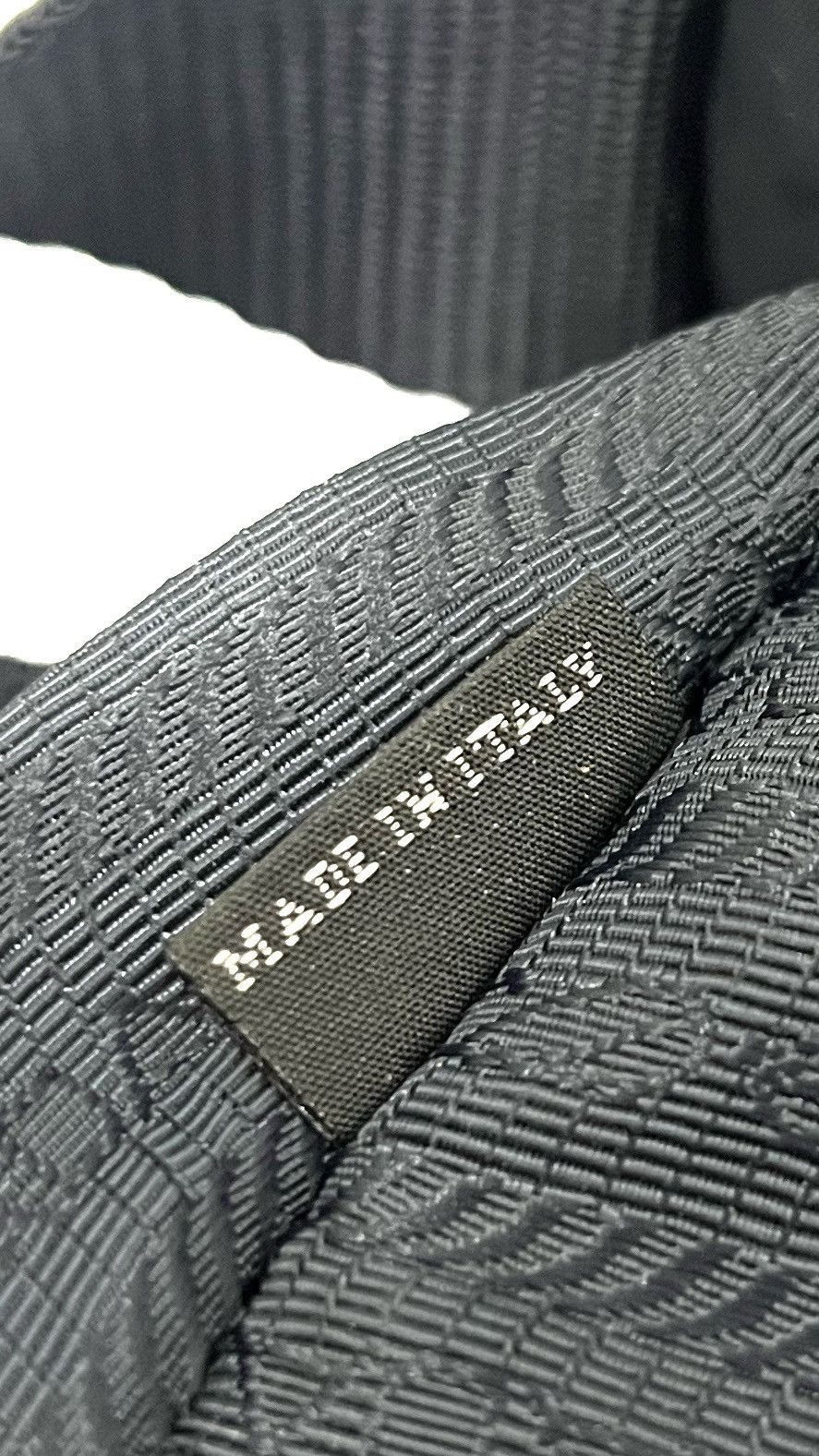Prada Authentic PRADA Nylon Massenger Bag Size ONE SIZE - 23 Thumbnail