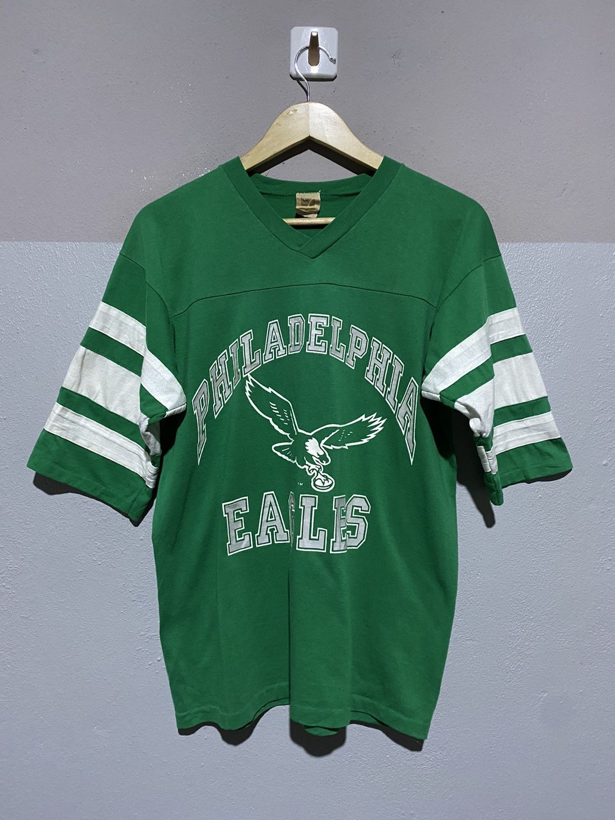 Logo 7 × Vintage 🔥SALE🔥VINTAGE PHILADELPHIA EAGLES MADE IN USA Size US L / EU 52-54 / 3 - 7 Thumbnail