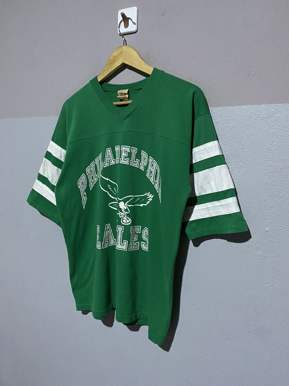 Logo 7 × Vintage 🔥SALE🔥VINTAGE PHILADELPHIA EAGLES MADE IN USA Size US L / EU 52-54 / 3 - 4 Thumbnail