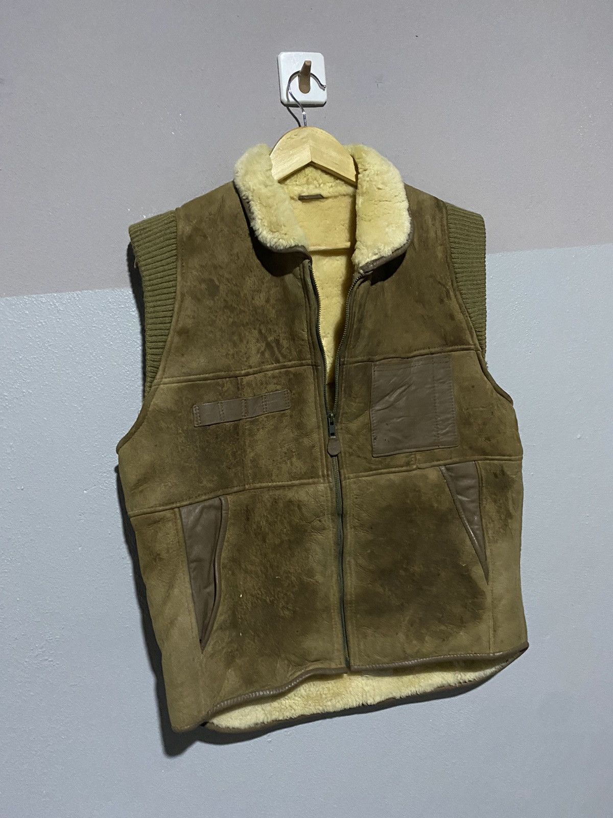 Leather VINTAGE CANTERBURY LEATHER VEST WITH SHERLING LINING Size US L / EU 52-54 / 3 - 3 Thumbnail
