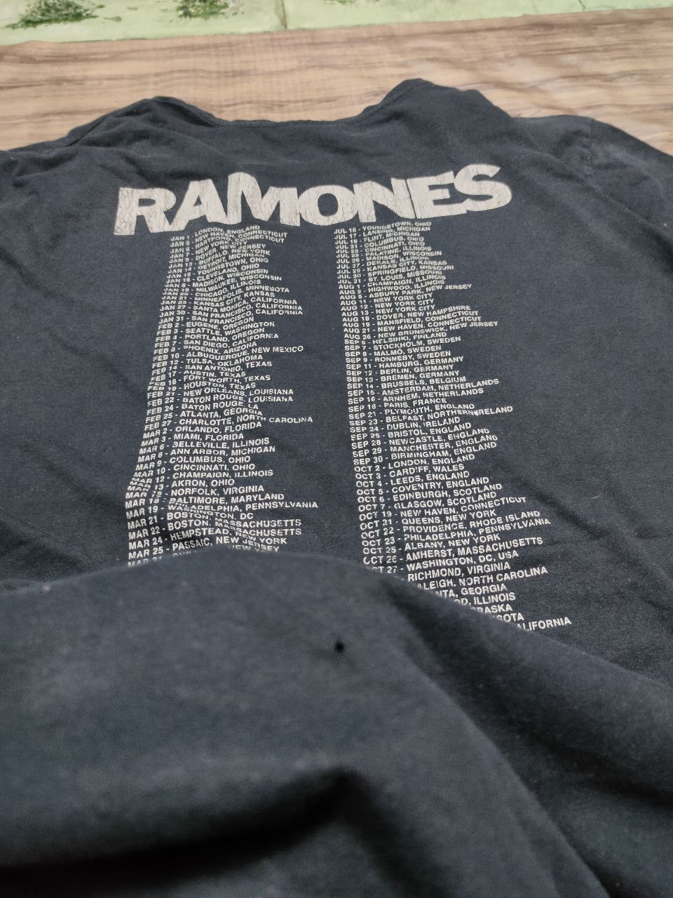 Band Tees × Vintage 💥final drop💥 Vintage Ramones 1978 tour shirt Size US XXL / EU 58 / 5 - 6 Thumbnail