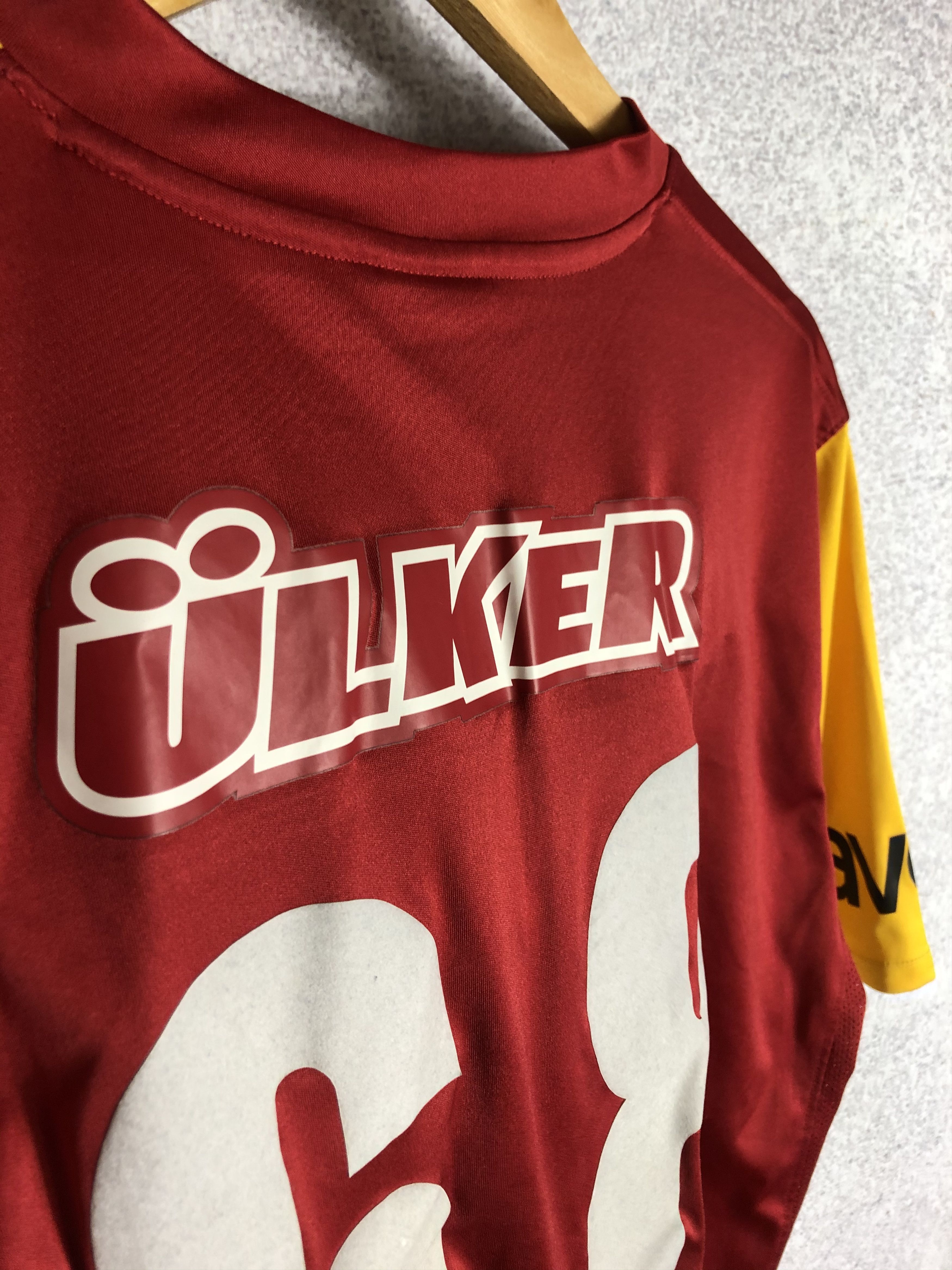 Nike × Vintage Galatasaray Vintage Nike Gokhan Soccer Jersey Football Shirt Size US M / EU 48-50 / 2 - 11 Thumbnail