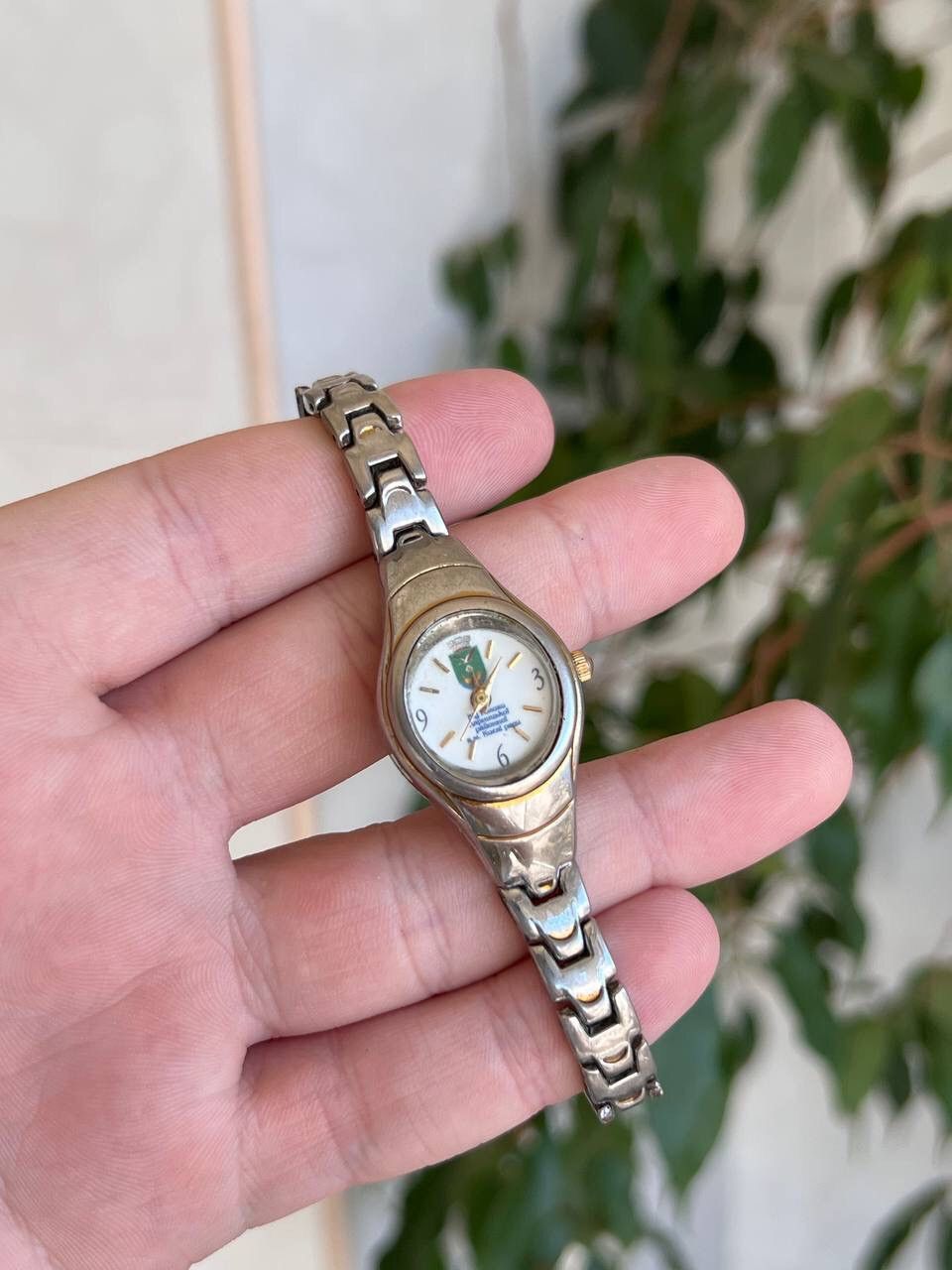 Japanese Brand × Jewelry × Vintage RETRO LADIES Japan Stylish Fashion Chrome Metallic Watch Size ONE SIZE - 1 Thumbnail
