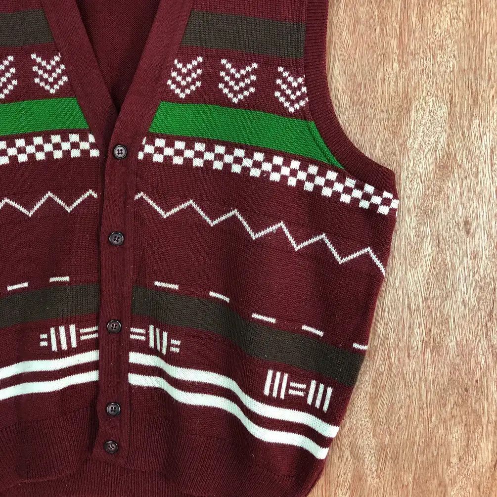 Japanese Brand F.J.R Club Maroon Knit Vest Cardigan #449 Size US L / EU 52-54 / 3 - 3 Thumbnail