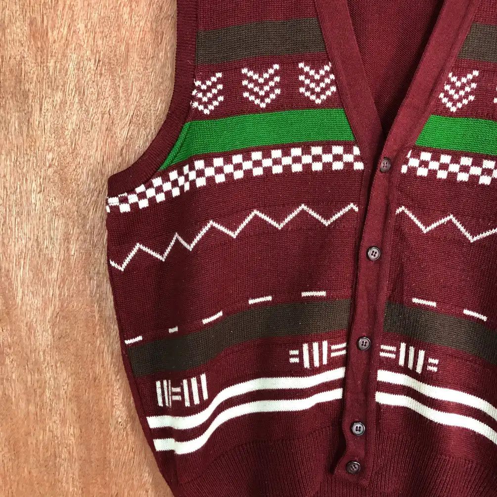 Japanese Brand F.J.R Club Maroon Knit Vest Cardigan #449 Size US L / EU 52-54 / 3 - 4 Thumbnail