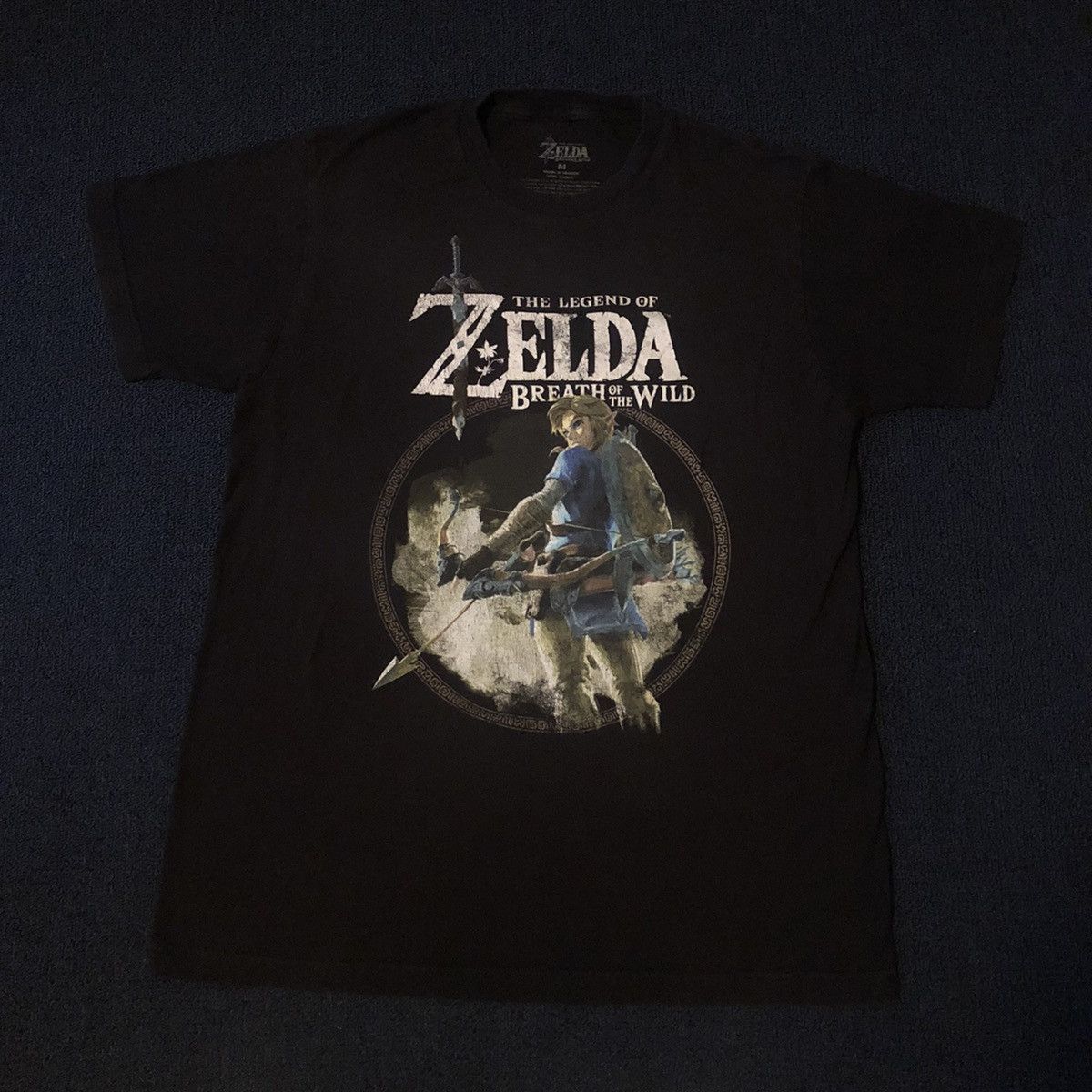 Nintendo Vintage The Legend of Zelda Breath of Wild Video Game Tee Size US M / EU 48-50 / 2 - 2 Thumbnail