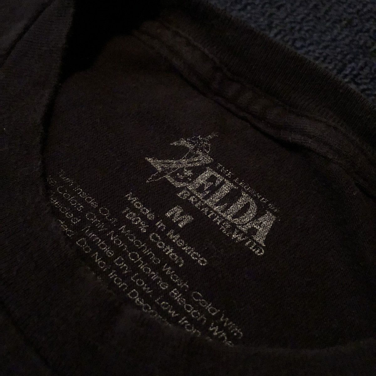 Nintendo Vintage The Legend of Zelda Breath of Wild Video Game Tee Size US M / EU 48-50 / 2 - 5 Thumbnail
