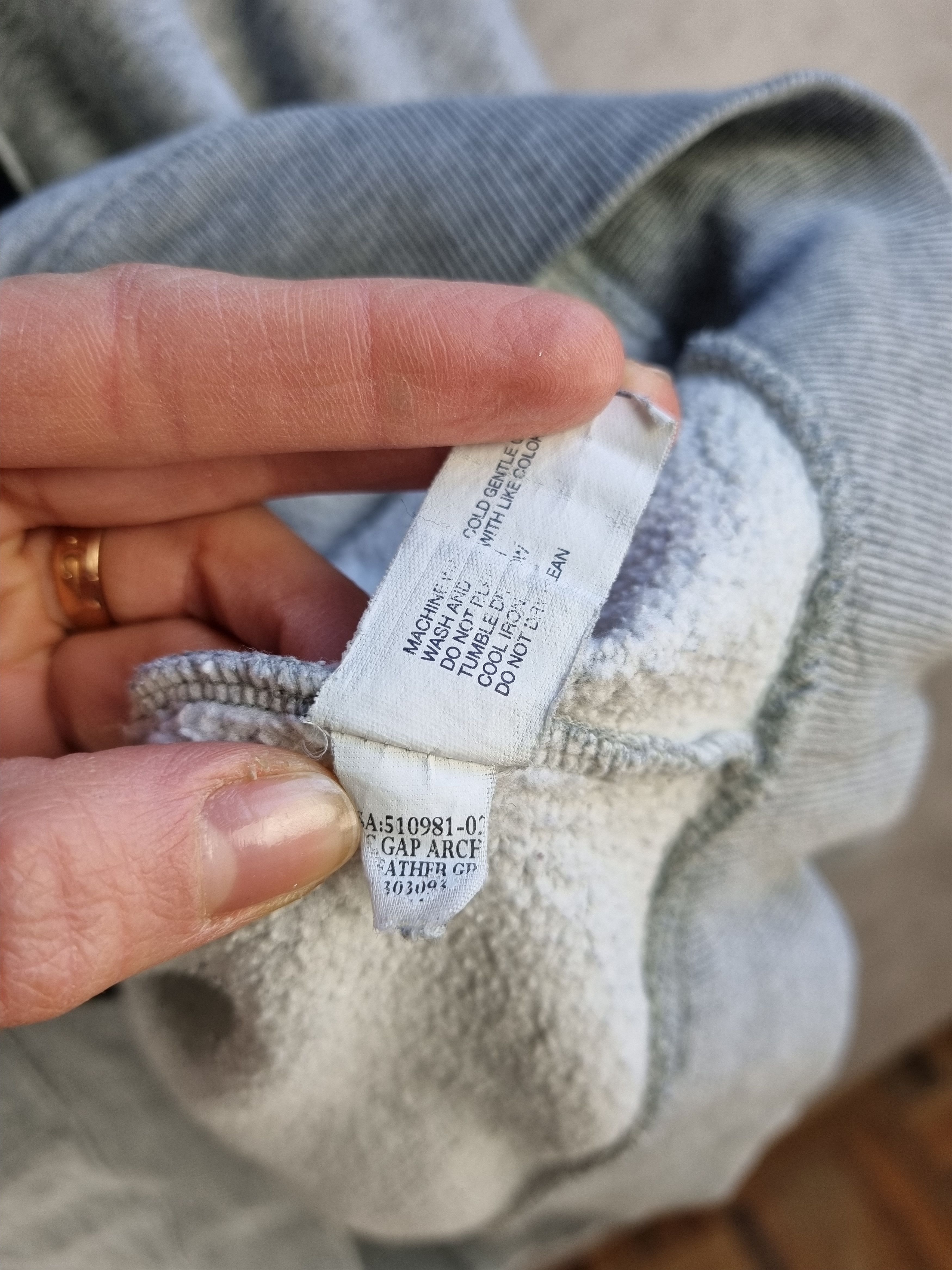 Gap × Vintage 90s GAP Spell Out Big Logo Hoodie Kanye Size US L / EU 52-54 / 3 - 9 Thumbnail