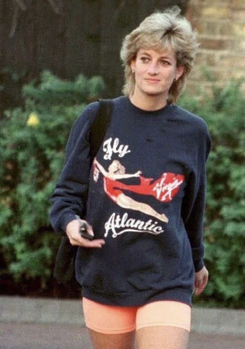 Band Tees Vintage 90s Fly Virgin Atlantic Princess Diana T Shirt Tee Size US XL / EU 56 / 4 - 2 Thumbnail