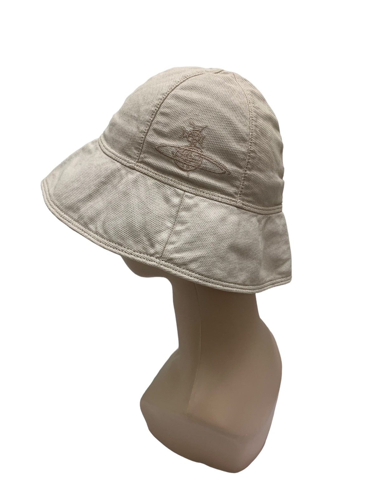 RARE ‼️ Vivienne Westwood Bucket Hat