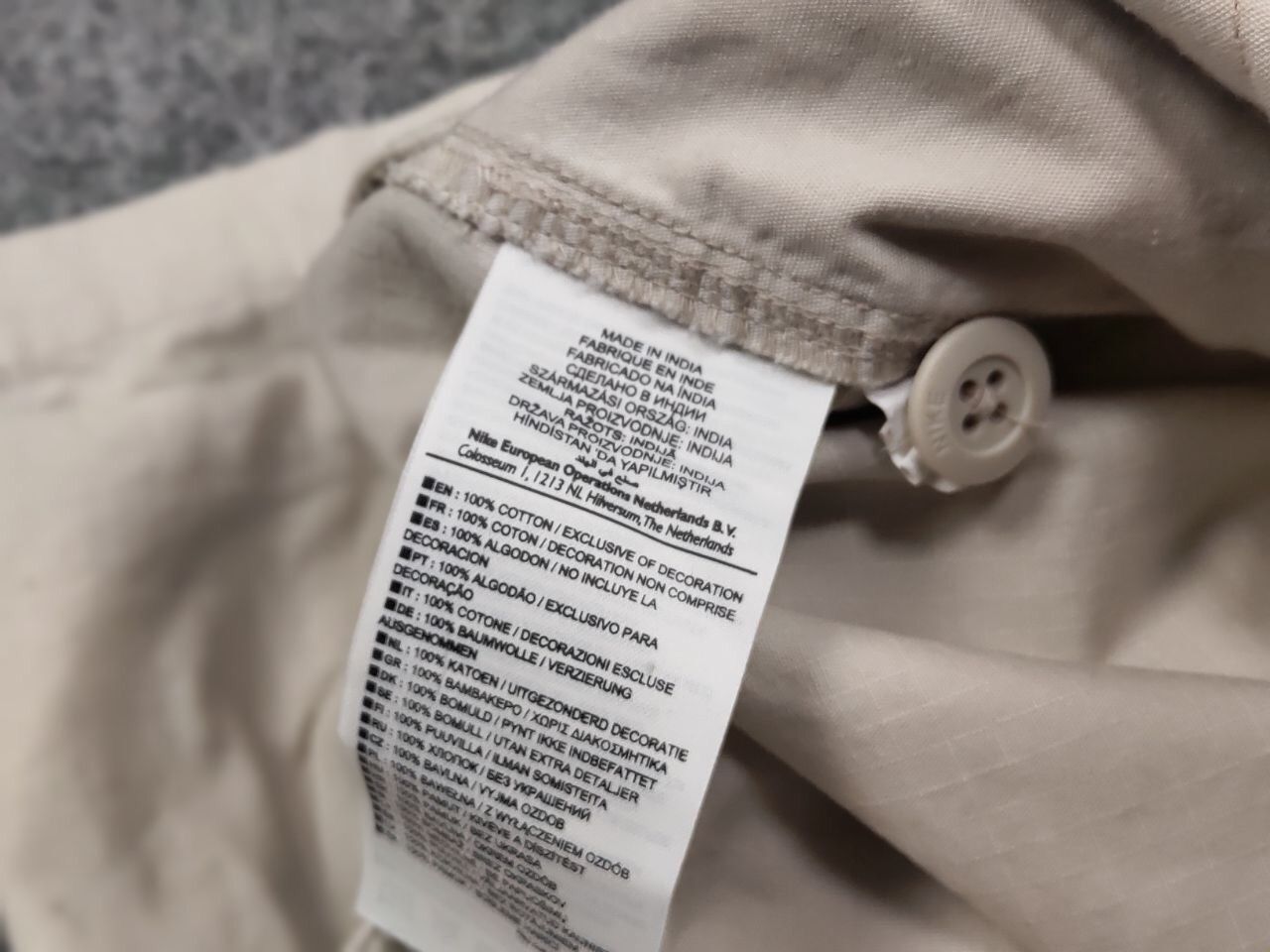 Nike Vintage Nike Cargo Casual Shorts Streetwear Travis Scott Size US 32 / EU 48 - 14 Thumbnail
