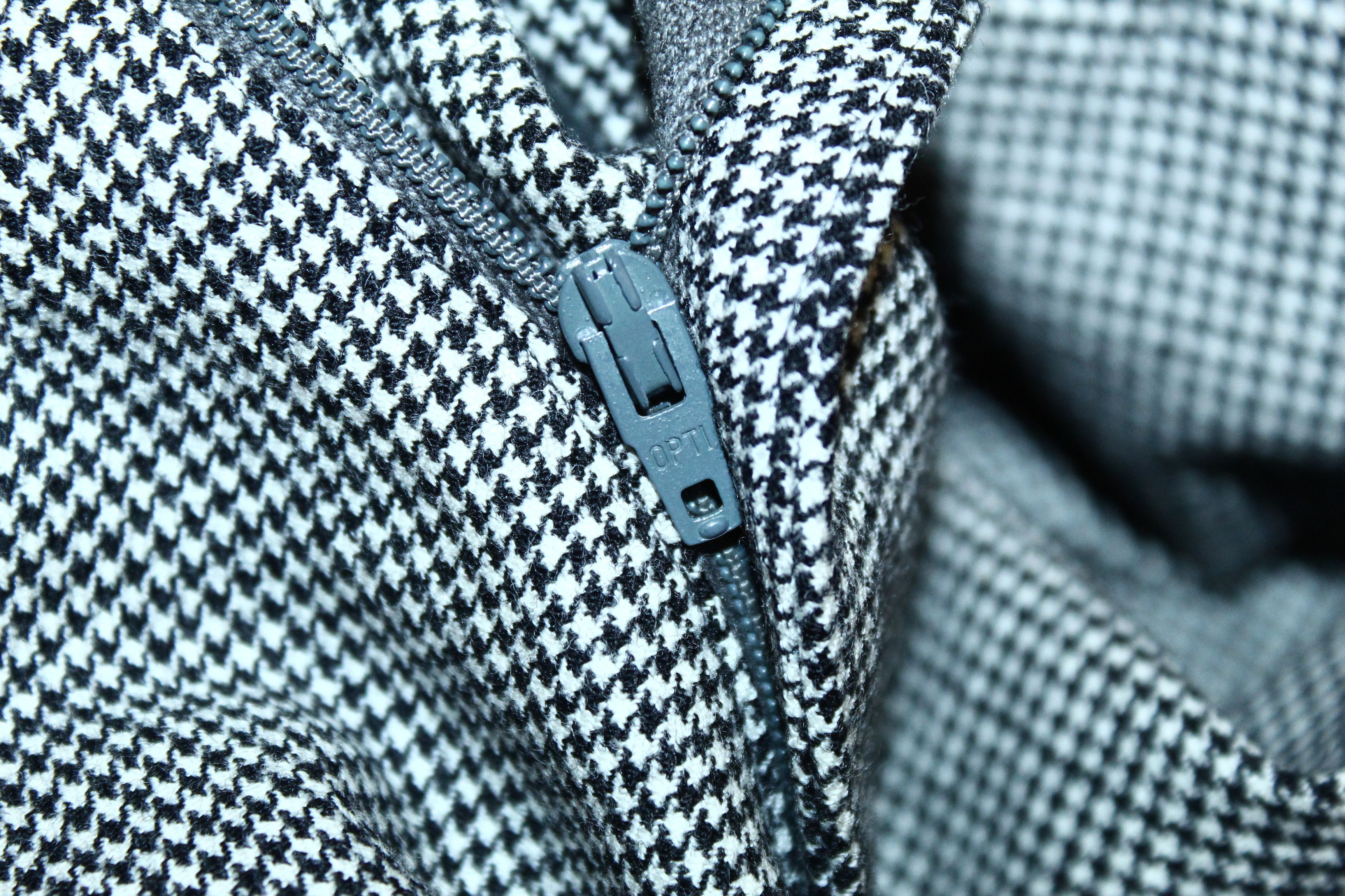 Versace 💥80's Early Gianni Versace Houndstooth Wool Trousers Size US 32 / EU 48 - 8 Thumbnail