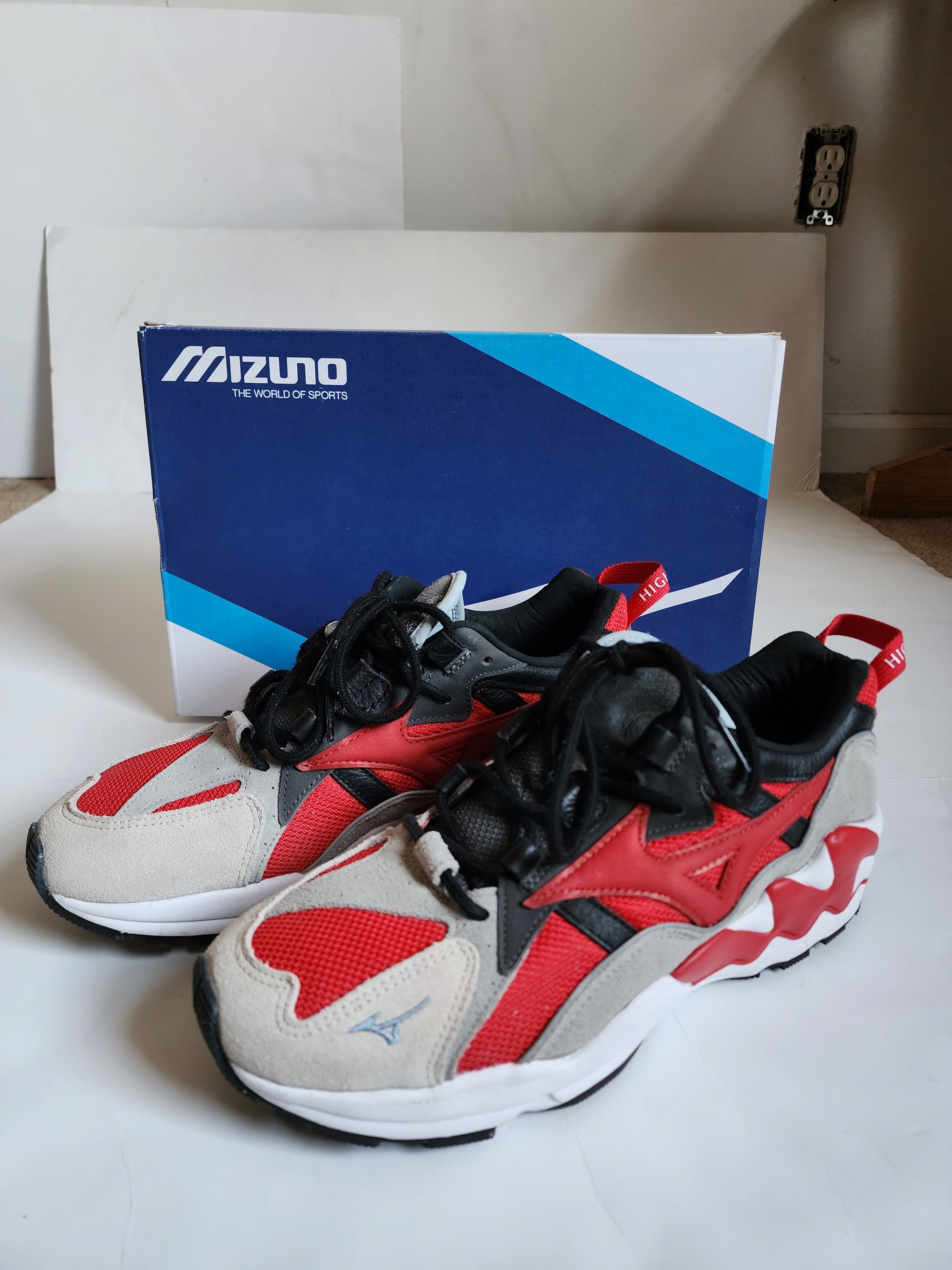 Waverider 1 outlet phoenix mizuno box