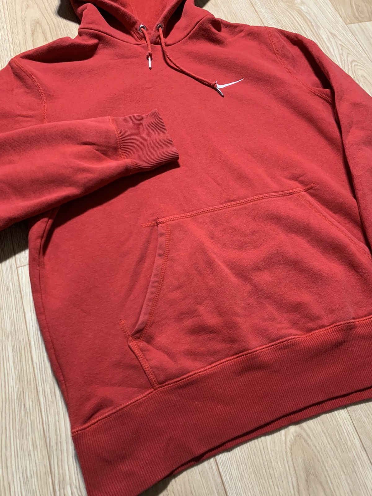 Nike Vintage Nike Basic Red Hoodie Size US M / EU 48-50 / 2 - 3 Thumbnail