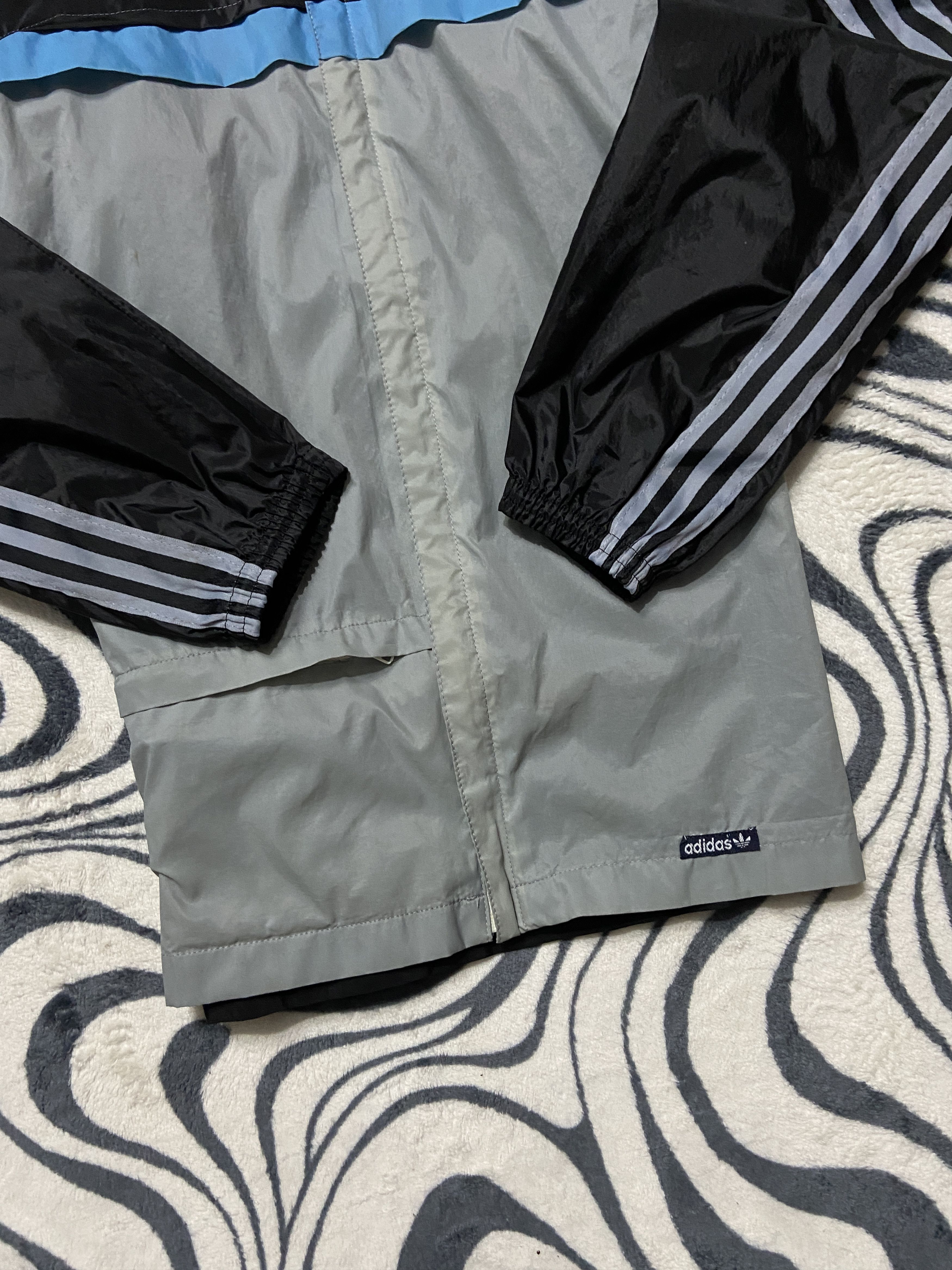 Adidas Vintage 80s Adidas Mens Nylon Windrunner Jacket Size US M / EU 48-50 / 2 - 3 Thumbnail