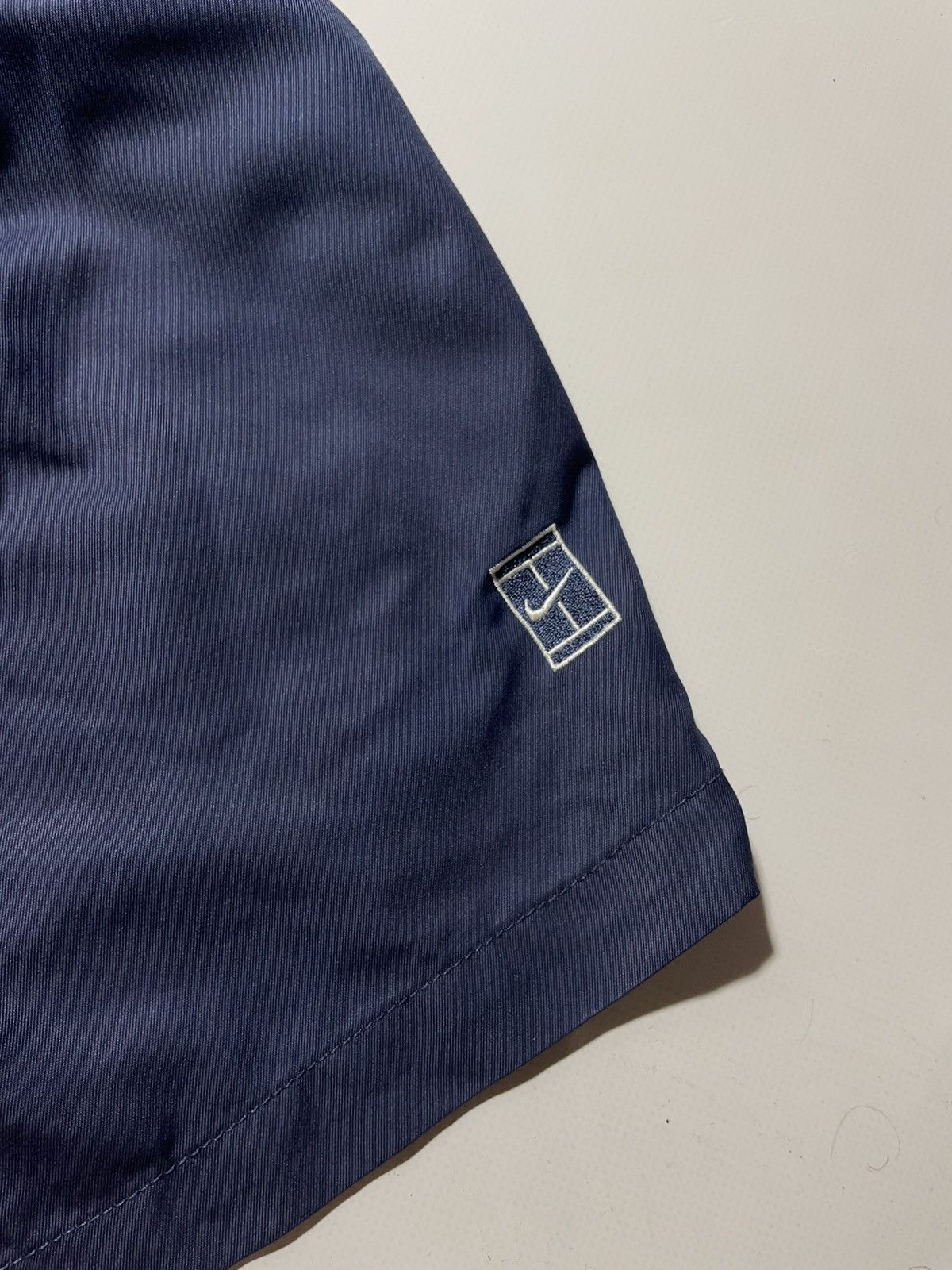 Vintage Vintage 90S Nike Court Shorts Size US 34 / EU 50 - 3 Thumbnail