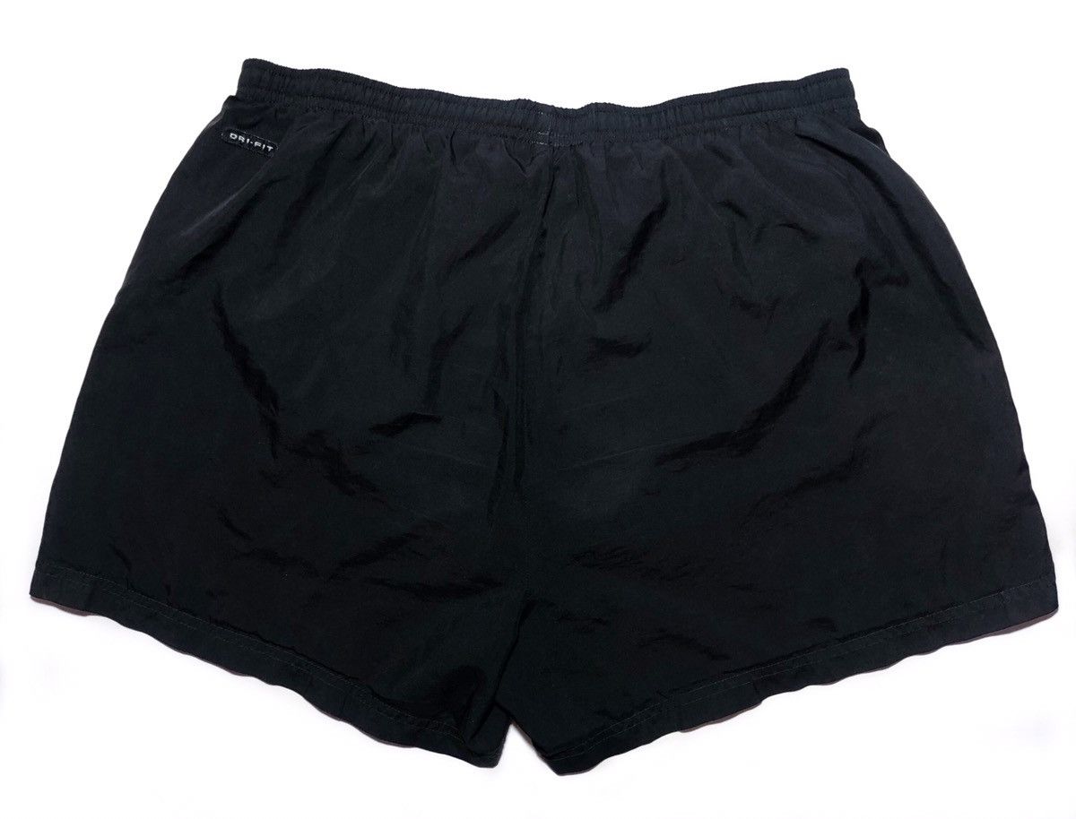 Vintage Nike Vintage Nylon Dry-Fit Shorts Size US 34 / EU 50 - 2 Thumbnail
