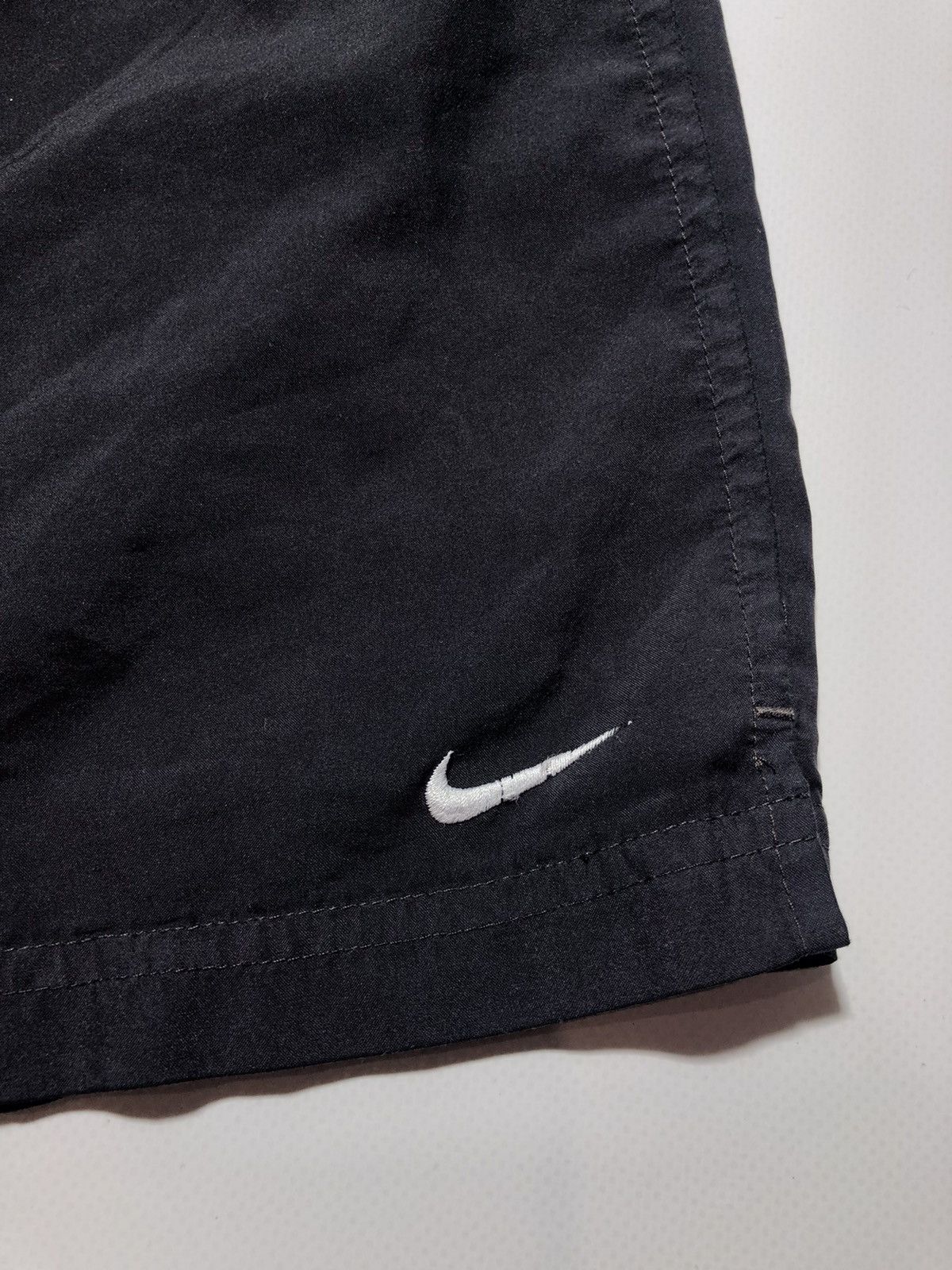 Vintage Nike Vintage Nylon Dry-Fit Shorts Size US 34 / EU 50 - 3 Thumbnail