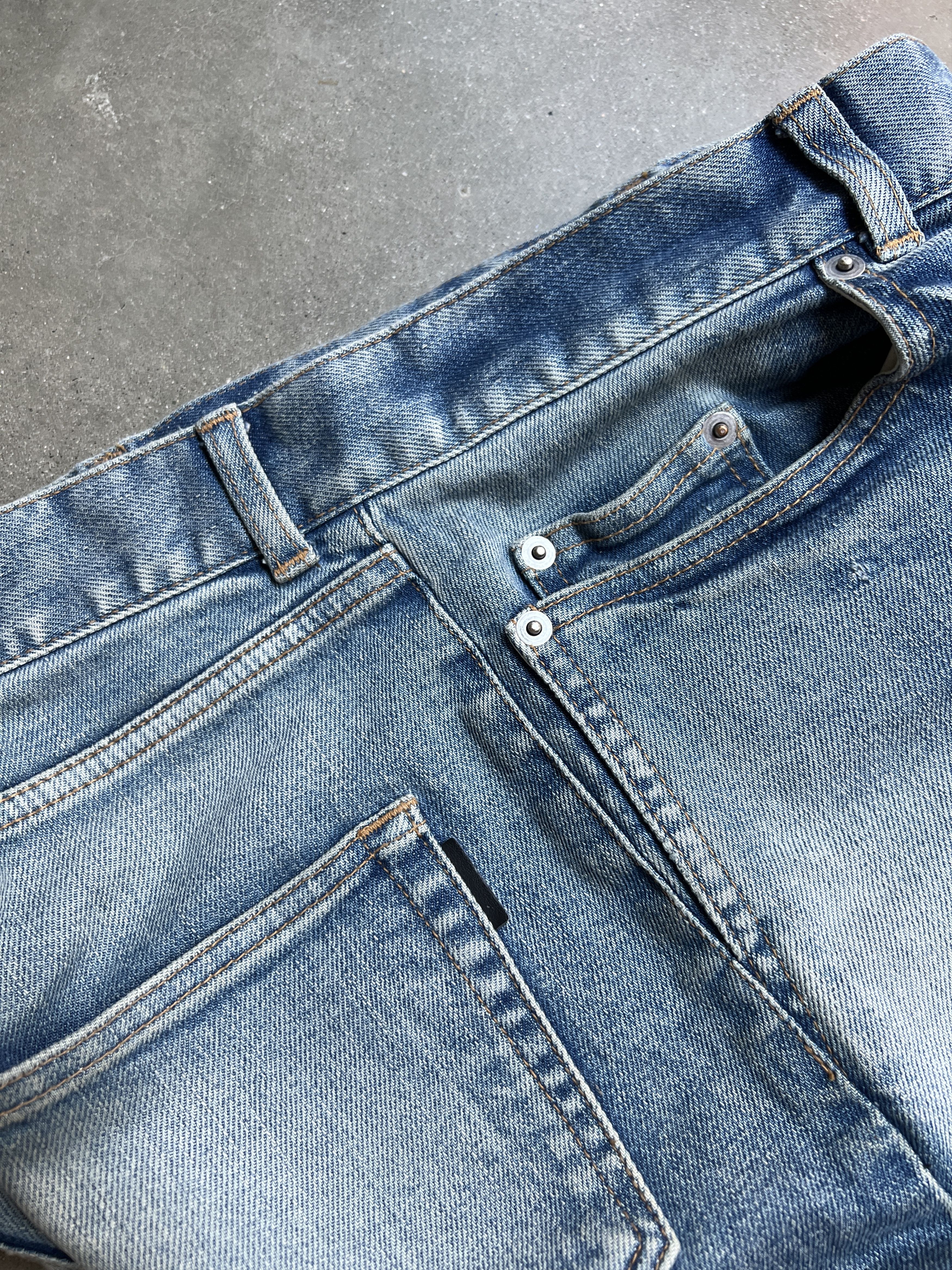 Saint Laurent Paris Saint Laurent Light Wash Skinny Jeans Size US 30 / EU 46 - 6 Thumbnail