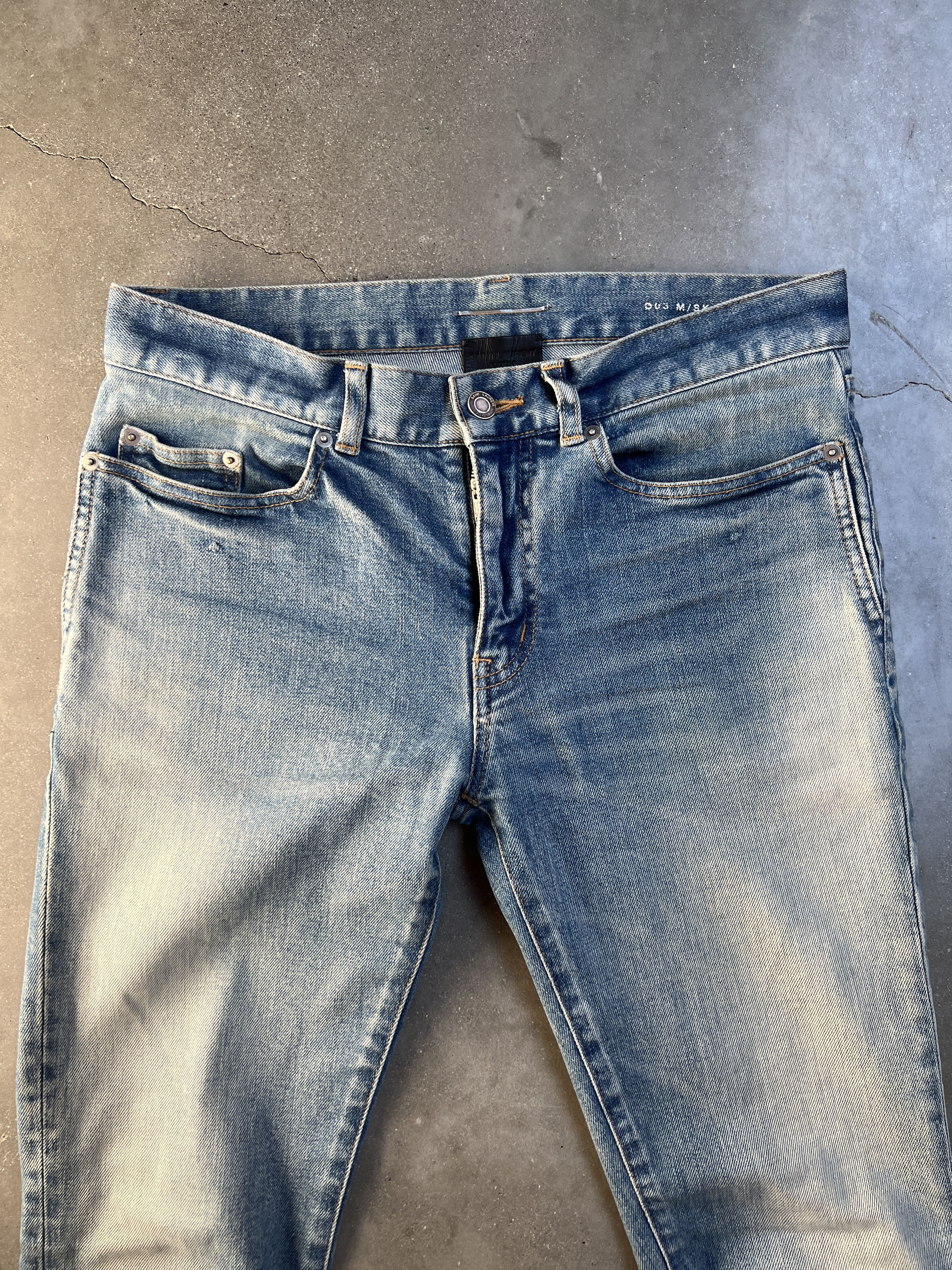 Saint Laurent Paris Saint Laurent Light Wash Skinny Jeans Size US 30 / EU 46 - 1 Thumbnail