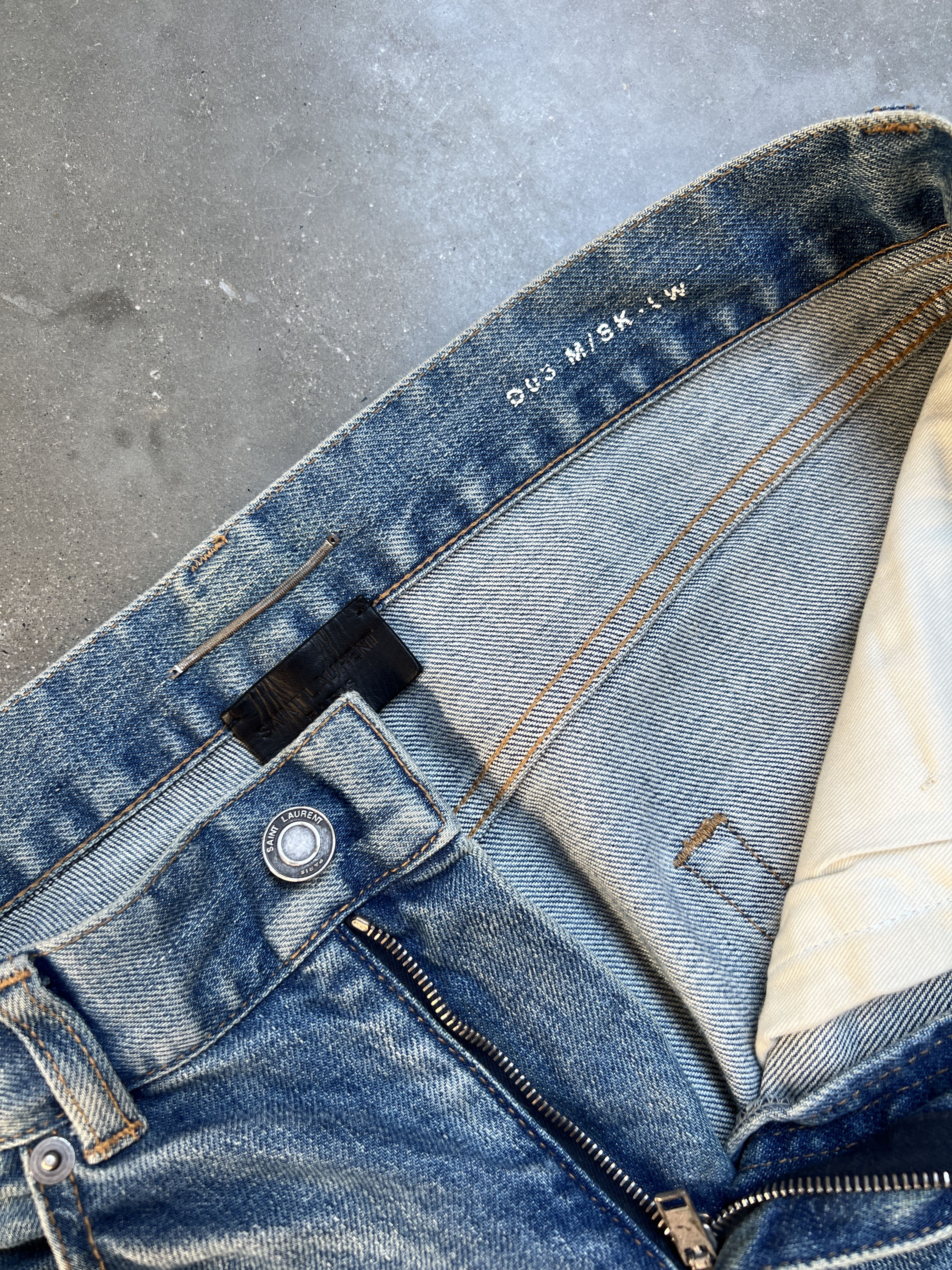 Saint Laurent Paris Saint Laurent Light Wash Skinny Jeans Size US 30 / EU 46 - 4 Thumbnail