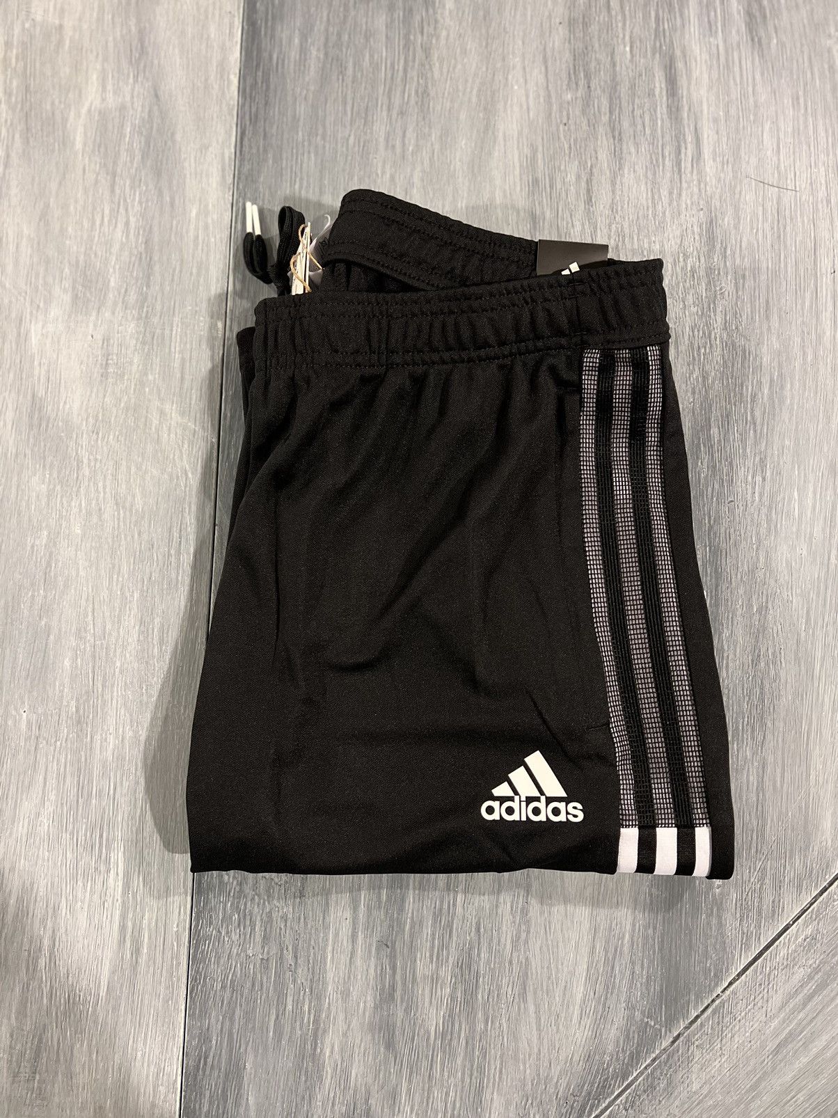 Adidas Adidas Regular Fit/Coupe Standard | Grailed