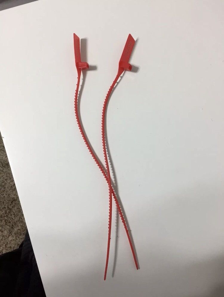 Off-White Zip Tie Size ONE SIZE - 3 Preview
