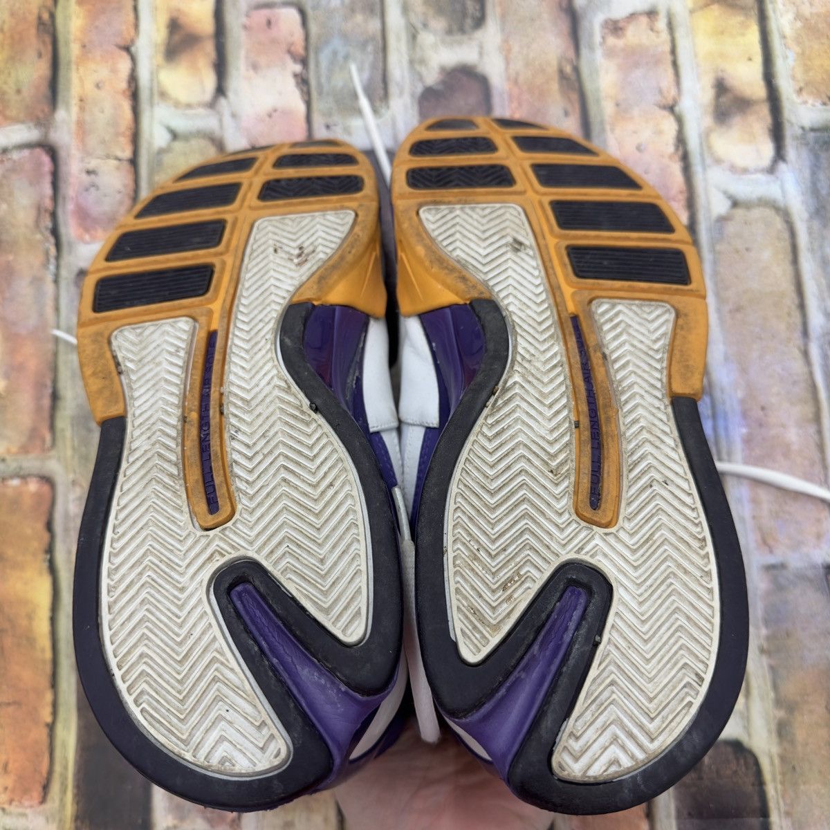 Nike × Vintage Air Double Figure “Lakers” 2005 Size US 11.5 / EU 44-45 - 5 Thumbnail