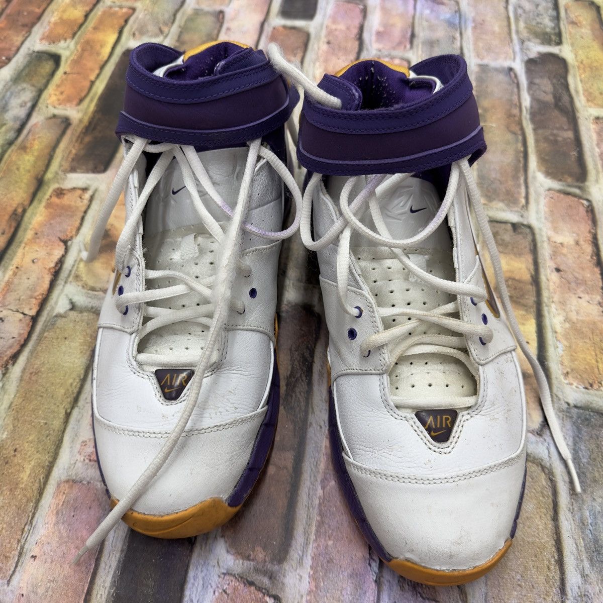 Nike × Vintage Air Double Figure “Lakers” 2005 Size US 11.5 / EU 44-45 - 4 Thumbnail