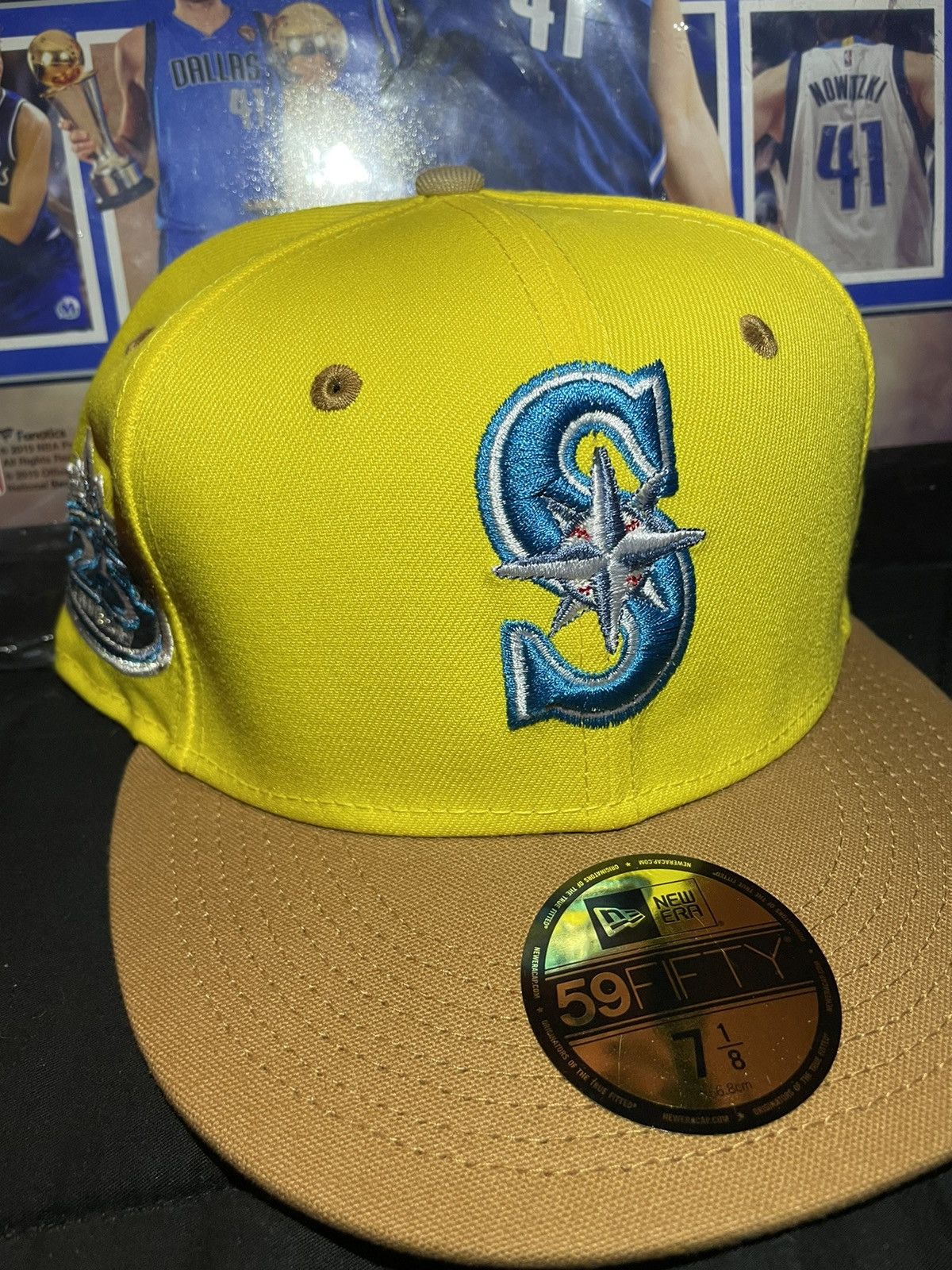 Seattle Mariners shops Sponge Bob Fitted Capanova Exclusive (Not Hat Club)