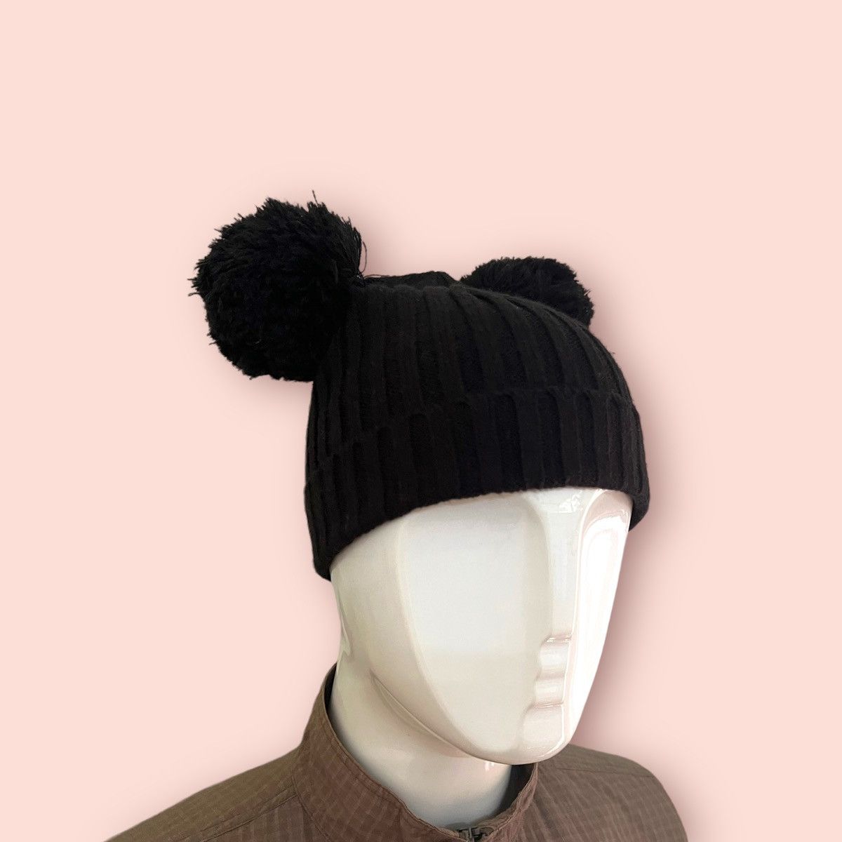 Disney × Japanese Brand MICKEY MOUSE DOUBLE POM EARS BEANIE HAT Size ONE SIZE - 4 Thumbnail