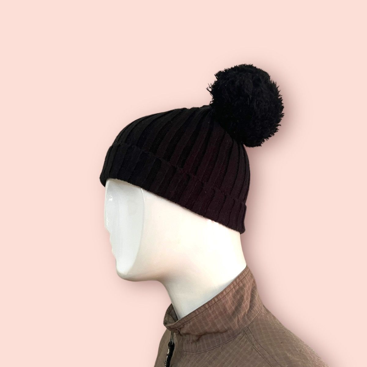 Disney × Japanese Brand MICKEY MOUSE DOUBLE POM EARS BEANIE HAT Size ONE SIZE - 5 Thumbnail