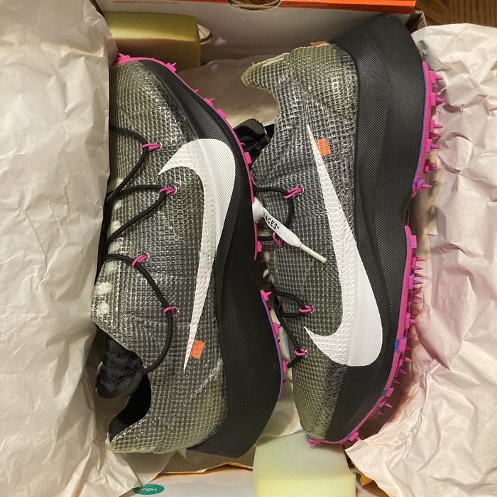 nike wmns vapor street off white