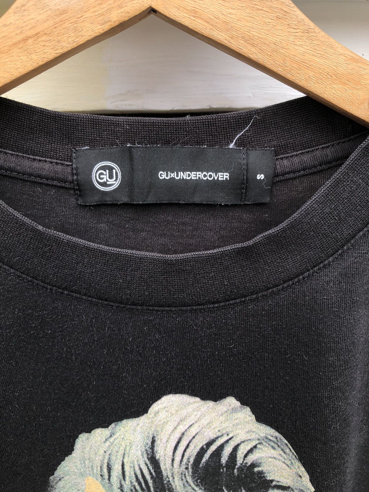 GU × Undercover Last Drop🔥Rare🔥Undercover x Gu T Shirt Size US M / EU 48-50 / 2 - 4 Thumbnail