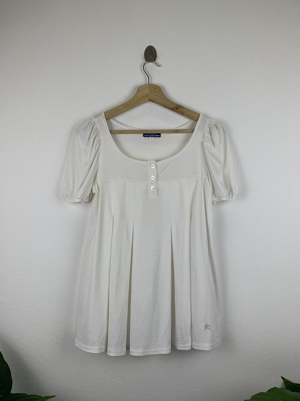 Burberry × Designer BURBERRY LONDON BLUE LABEL TOP Size US M / EU 48-50 / 2 - 1 Thumbnail