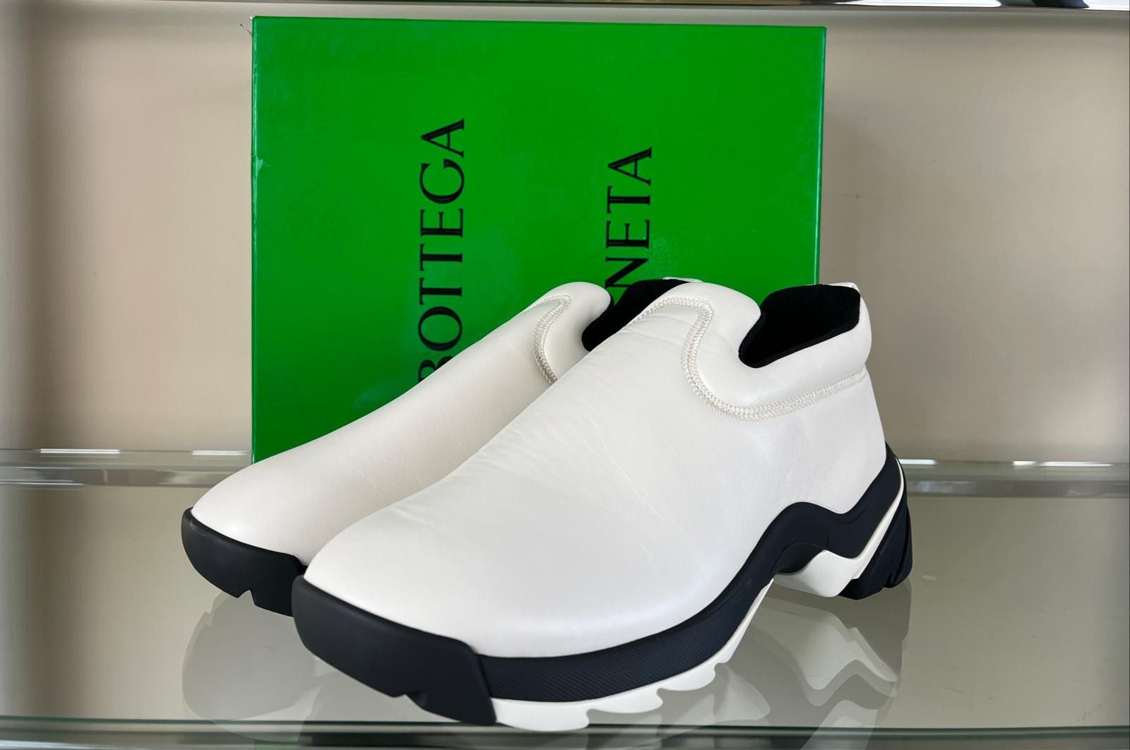 Lagoon Nappa Flash Sneakers in String