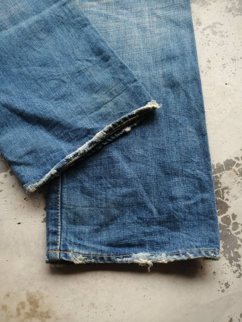 OMNIGOD × Vintage Vintage Light Wash Whiskers Distress Omnigod Redline Jeans Size US 30 / EU 46 - 7 Thumbnail