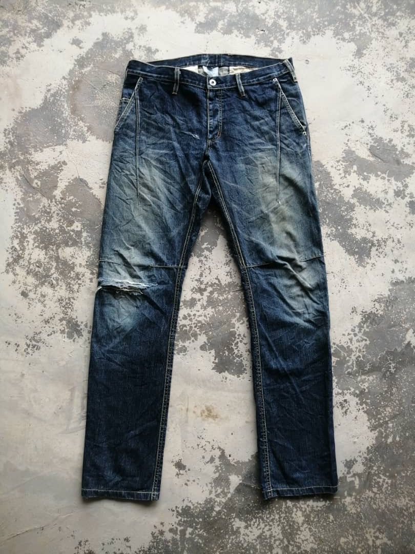 Man Of Moods Man of Moods BOX OFFICE Distressed Denim Size US 34 / EU 50 - 1 Thumbnail