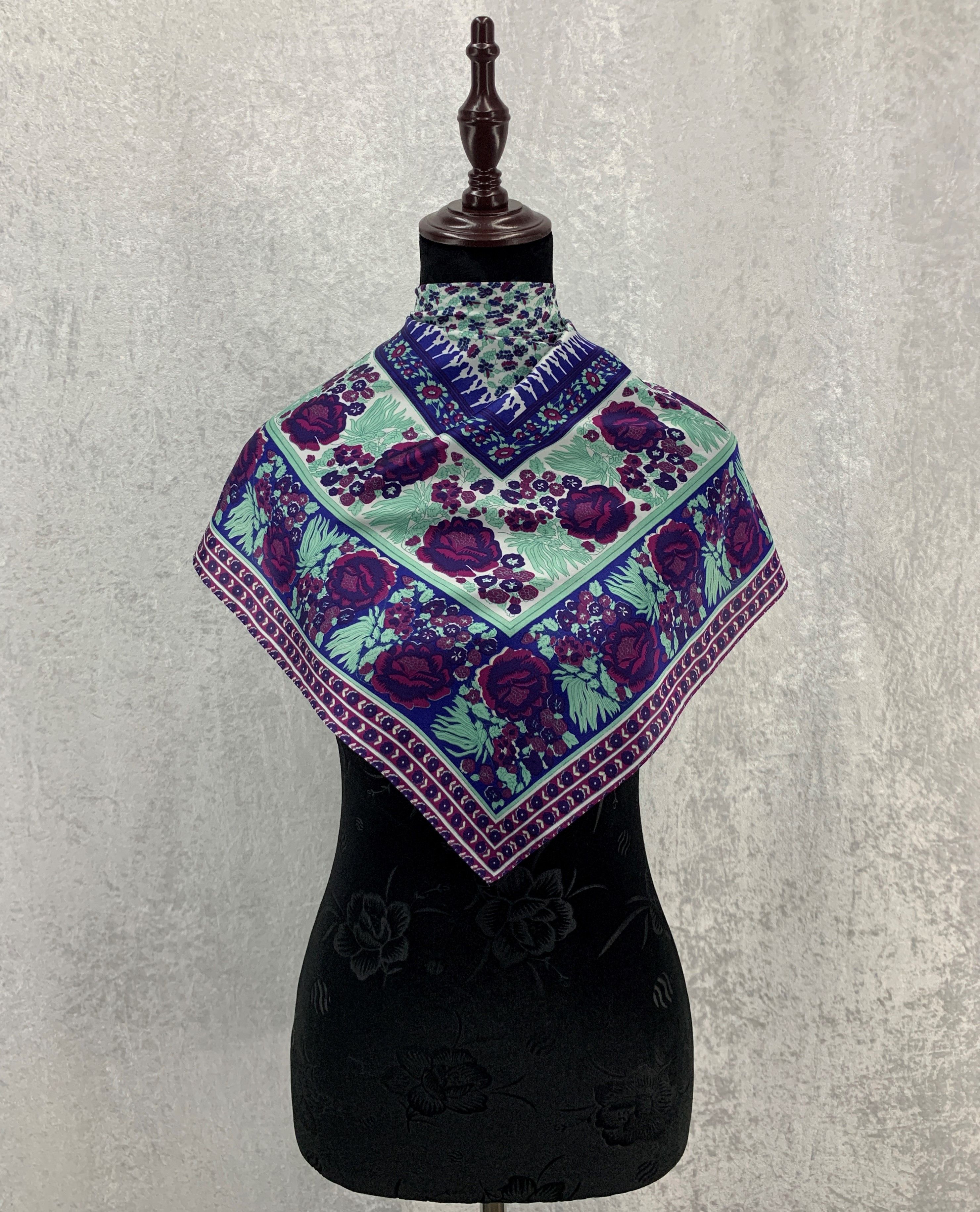 Vintage Anna Sui x Uniqlo Silk Scarf/Square Scarf -SCA130