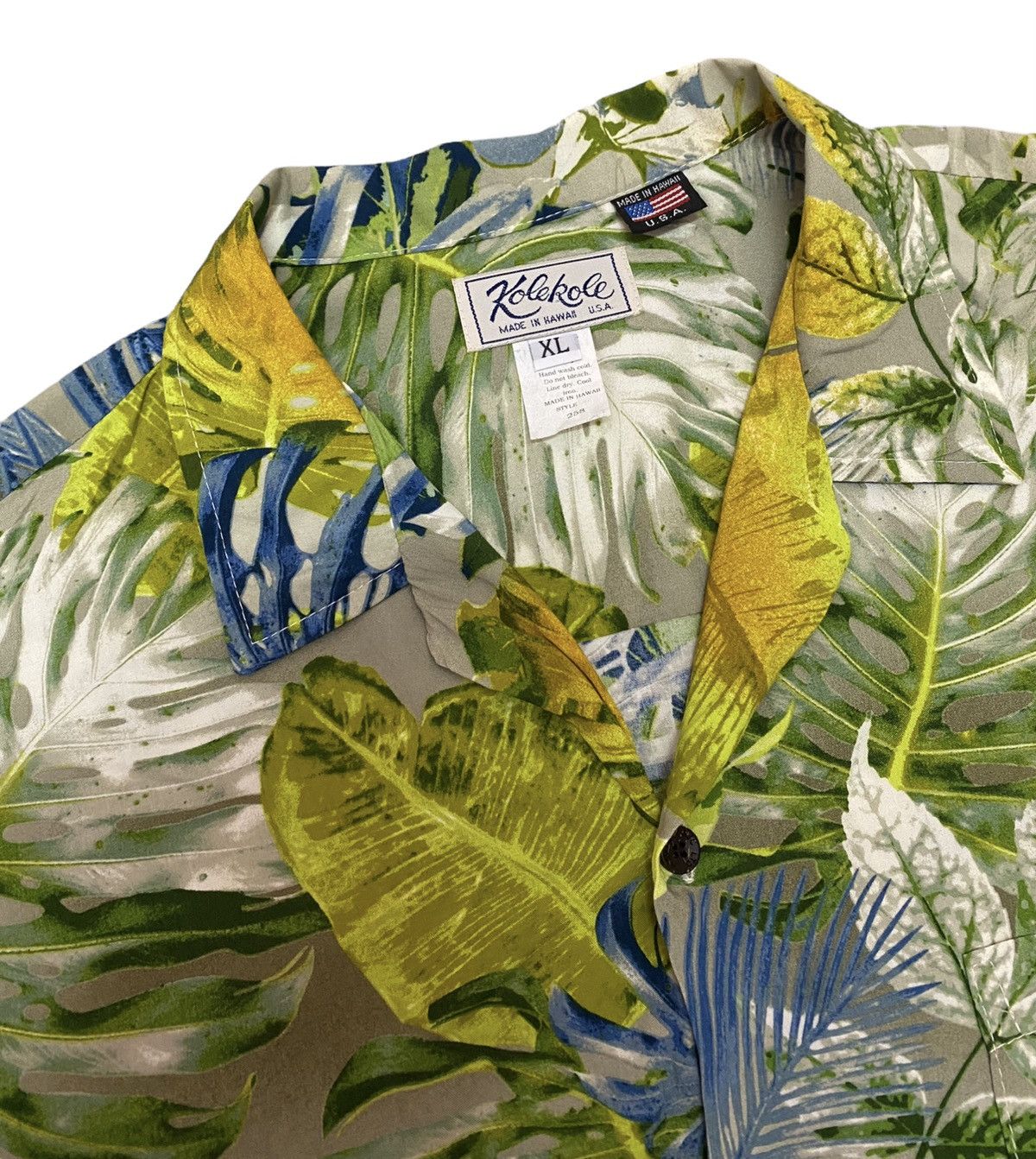 Vintage GRAIL❤️‍🔥VINTAGE KOLEKOLE ALOHA RAYON MOTIVE HAWAIIAN SHIRT Size US XL / EU 56 / 4 - 9 Thumbnail