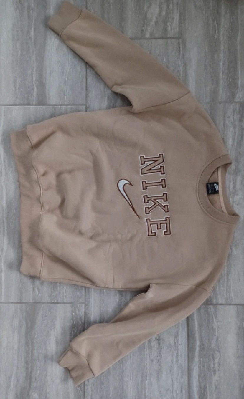 spellout nike jumper