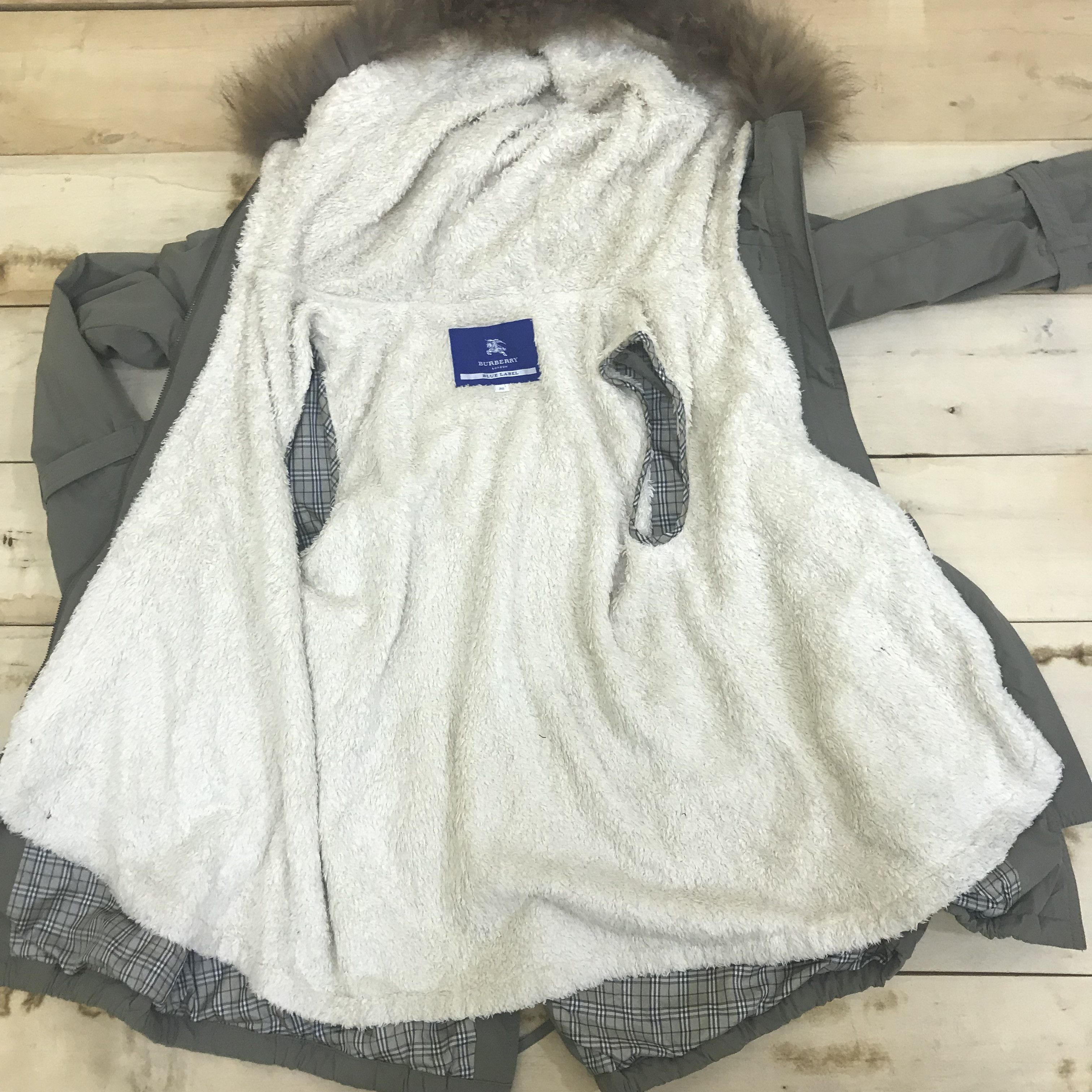 Burberry Z37 BURBERRY LONDON BLUE LABEL SHERPA PARKA JACKET Size XS / US 0-2 / IT 36-38 - 4 Thumbnail