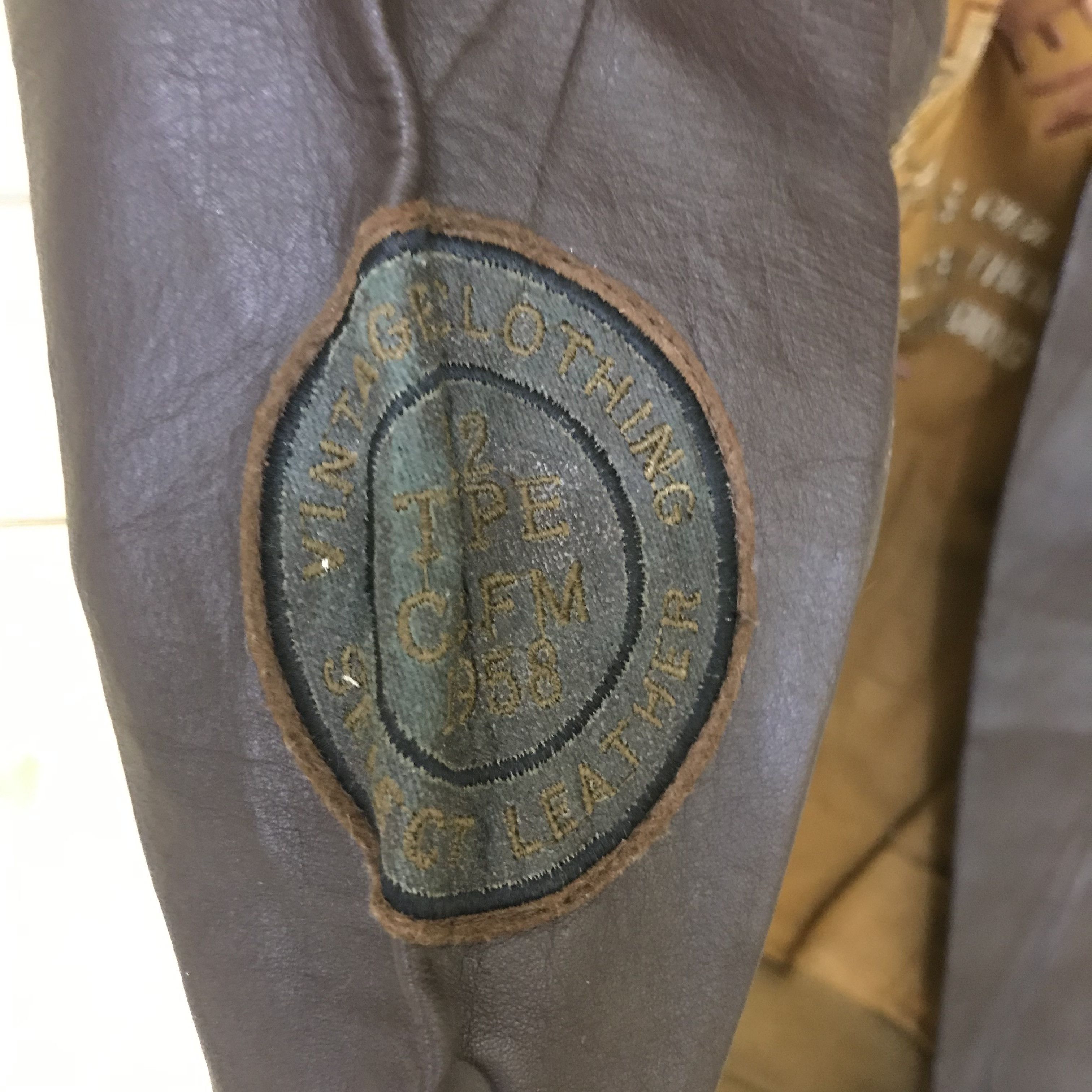 Vintage Z69 CLAUDE CROSS IRISH RUGGED TASTE VARSITY JACKET Size US L / EU 52-54 / 3 - 7 Thumbnail